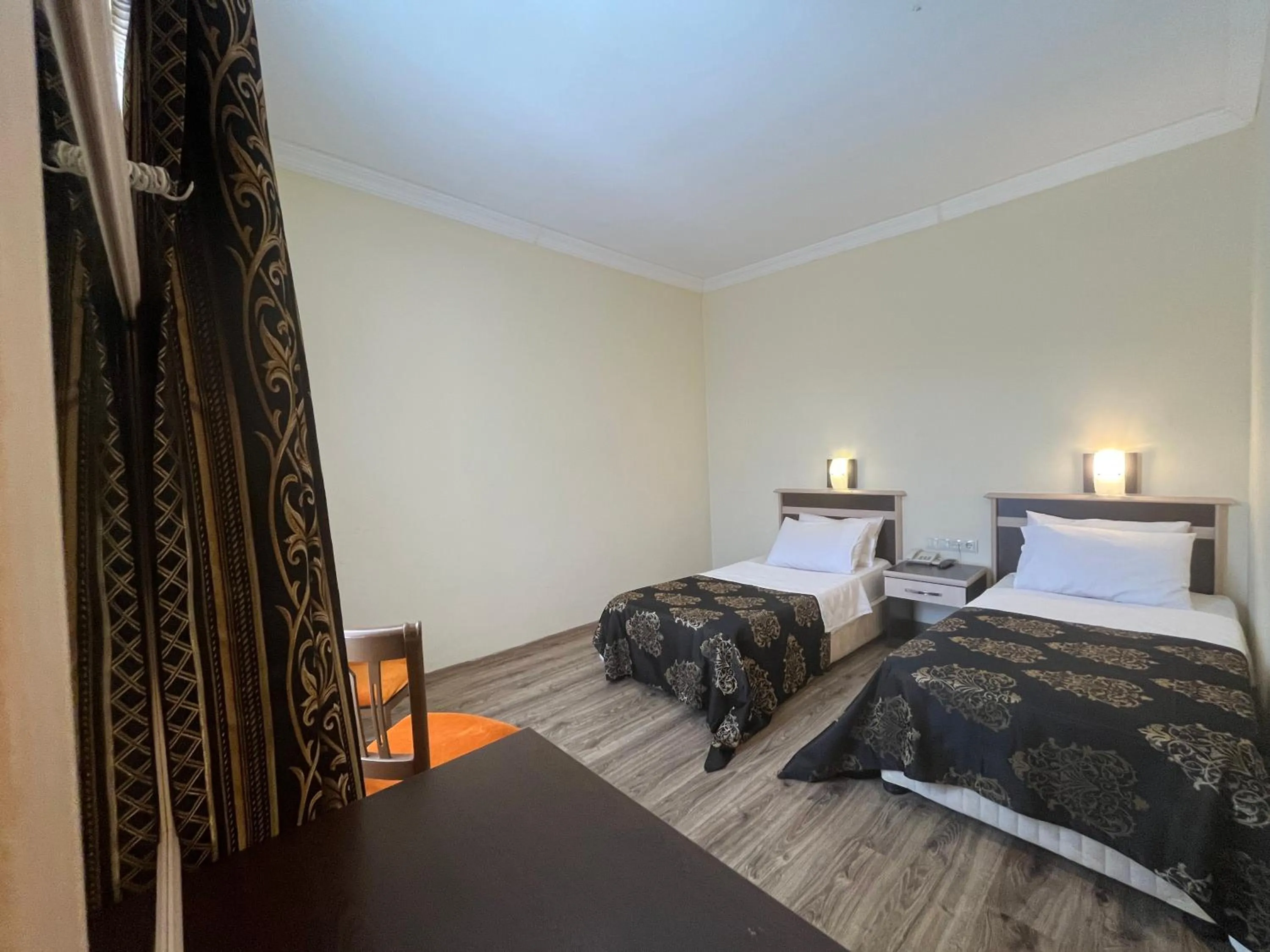 Bed in Hotel Euphrat Nemrut