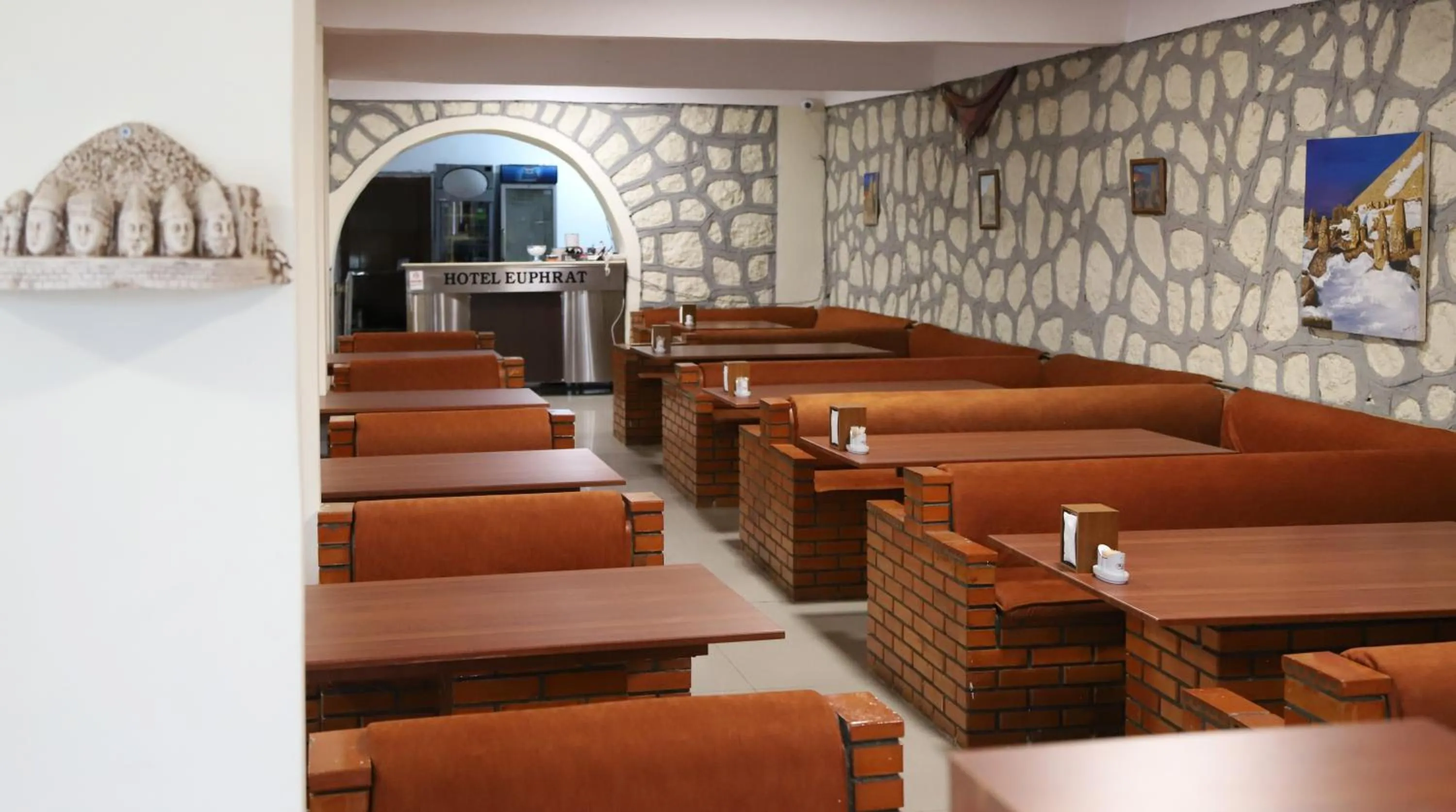 Restaurant/places to eat in Hotel Euphrat Nemrut