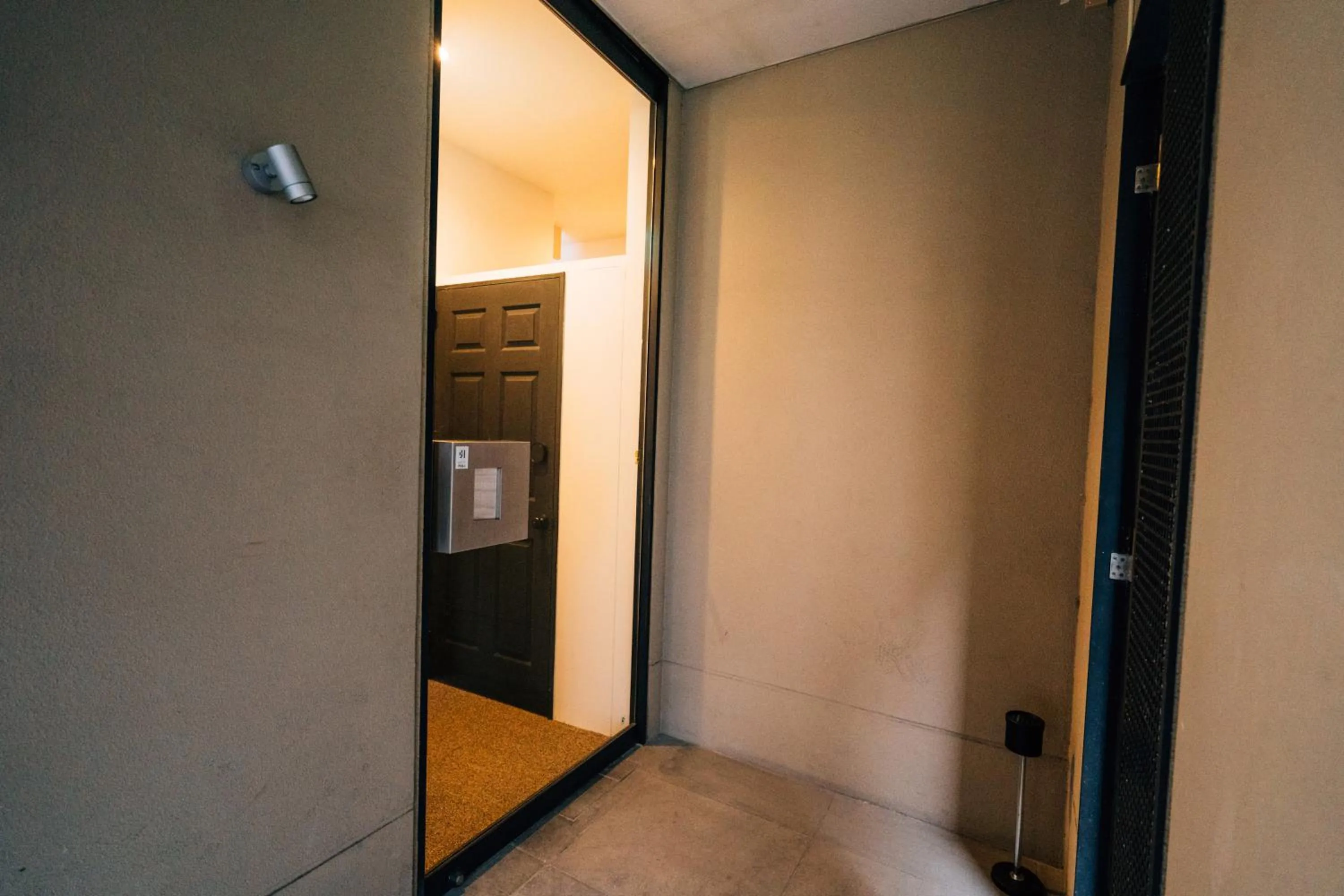 Facade/entrance in mizuka Daimyo 3 - unmanned hotel-