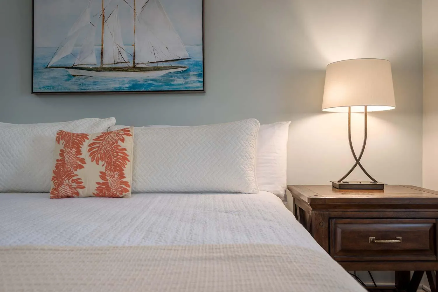 Bed in Historic Hotel Nichols