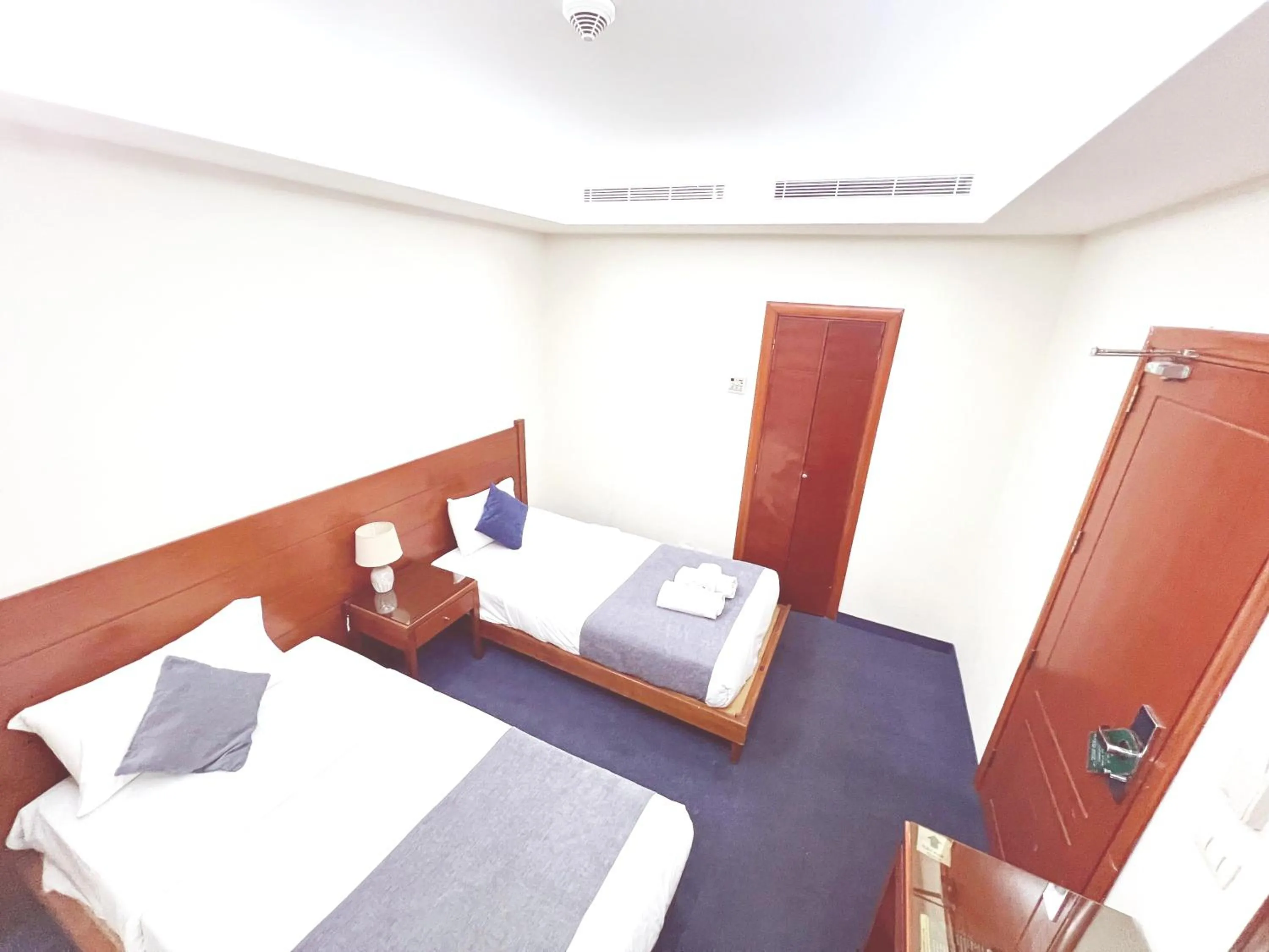 Bedroom, Bed in Caesar's Park Hotel