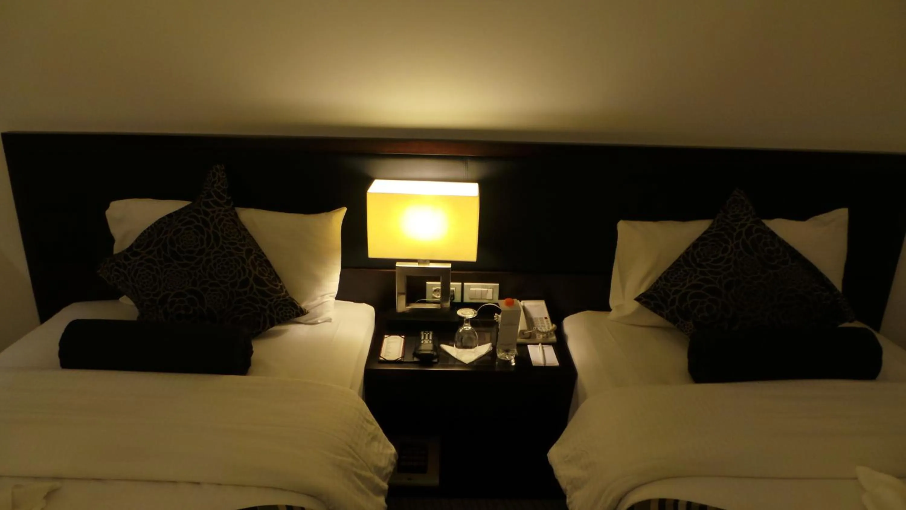 Bed in Amman Airport Hotel