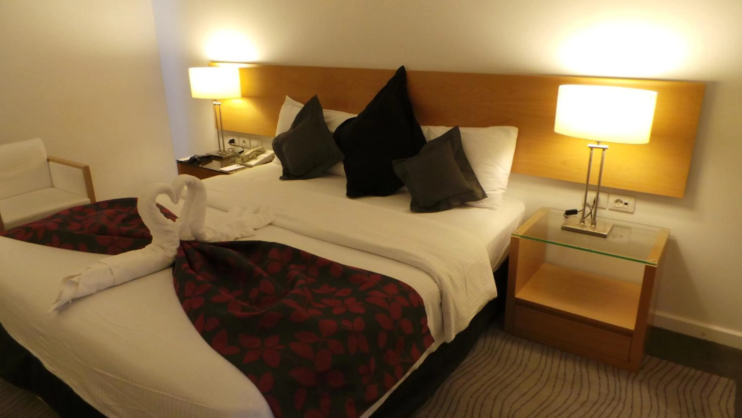 Bed in Amman Airport Hotel