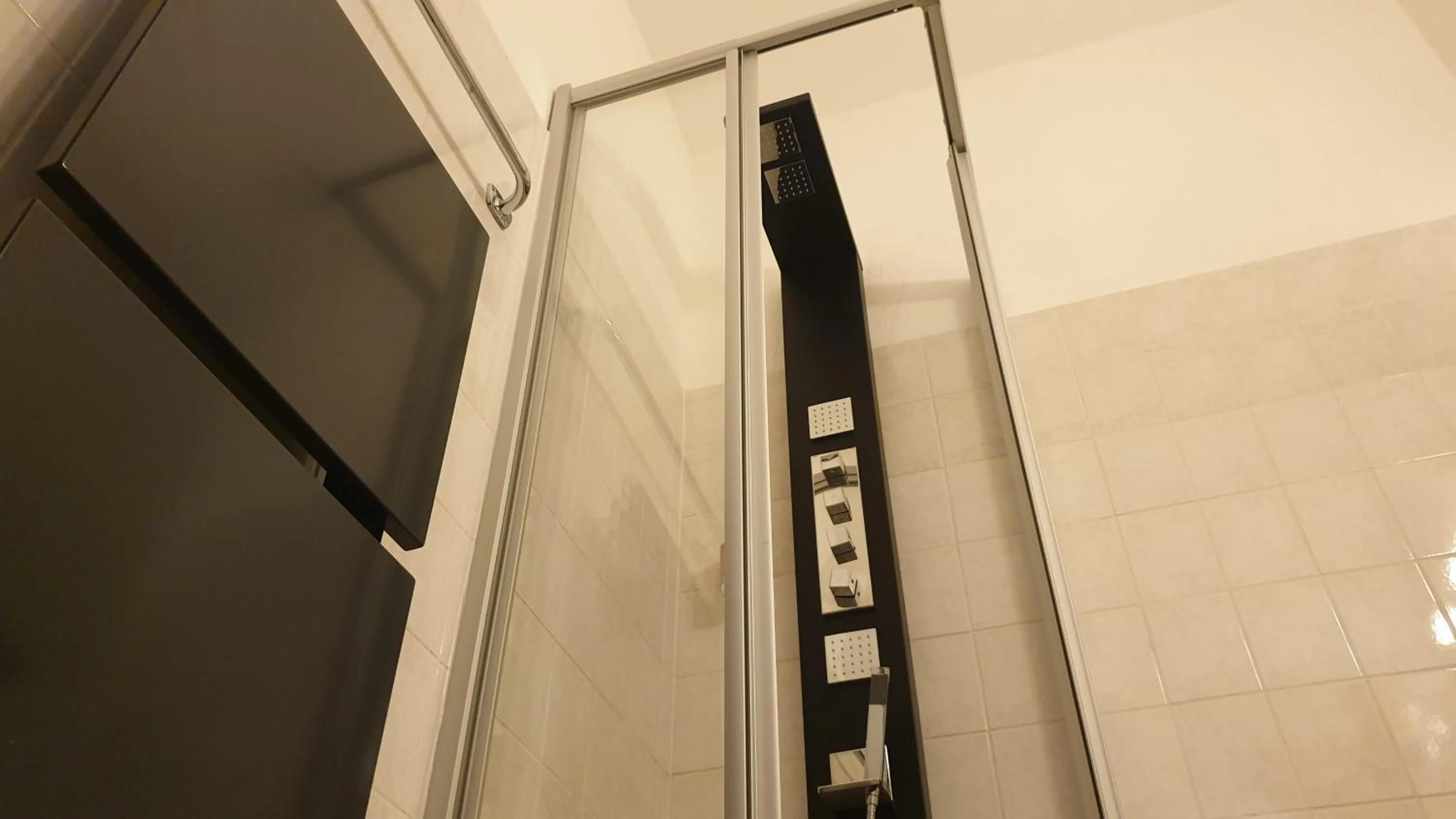 Shower in Hotel Wippertal - voll klimatisiert