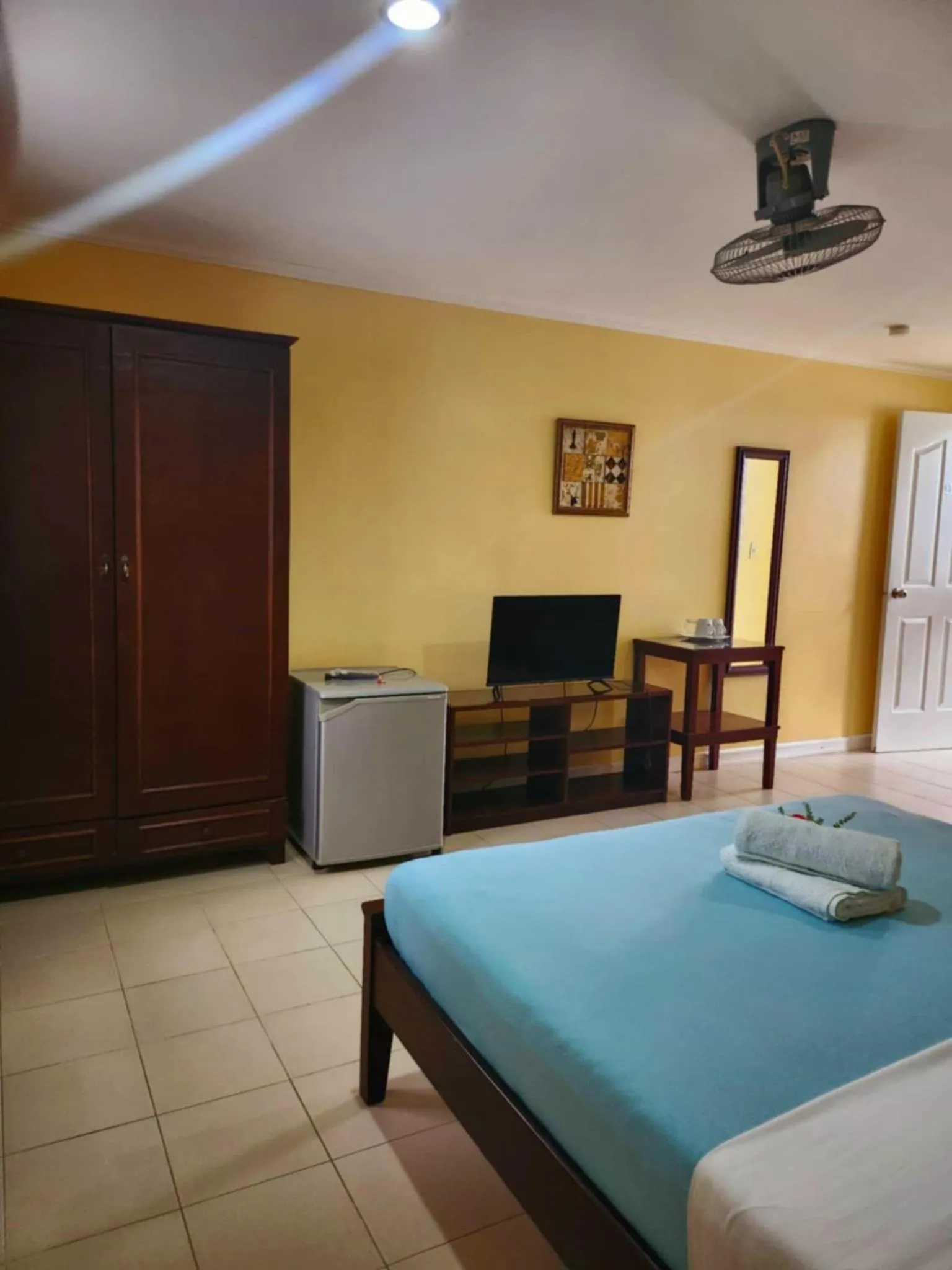 Bedroom, Bed in Villa Del Pueblo Inn