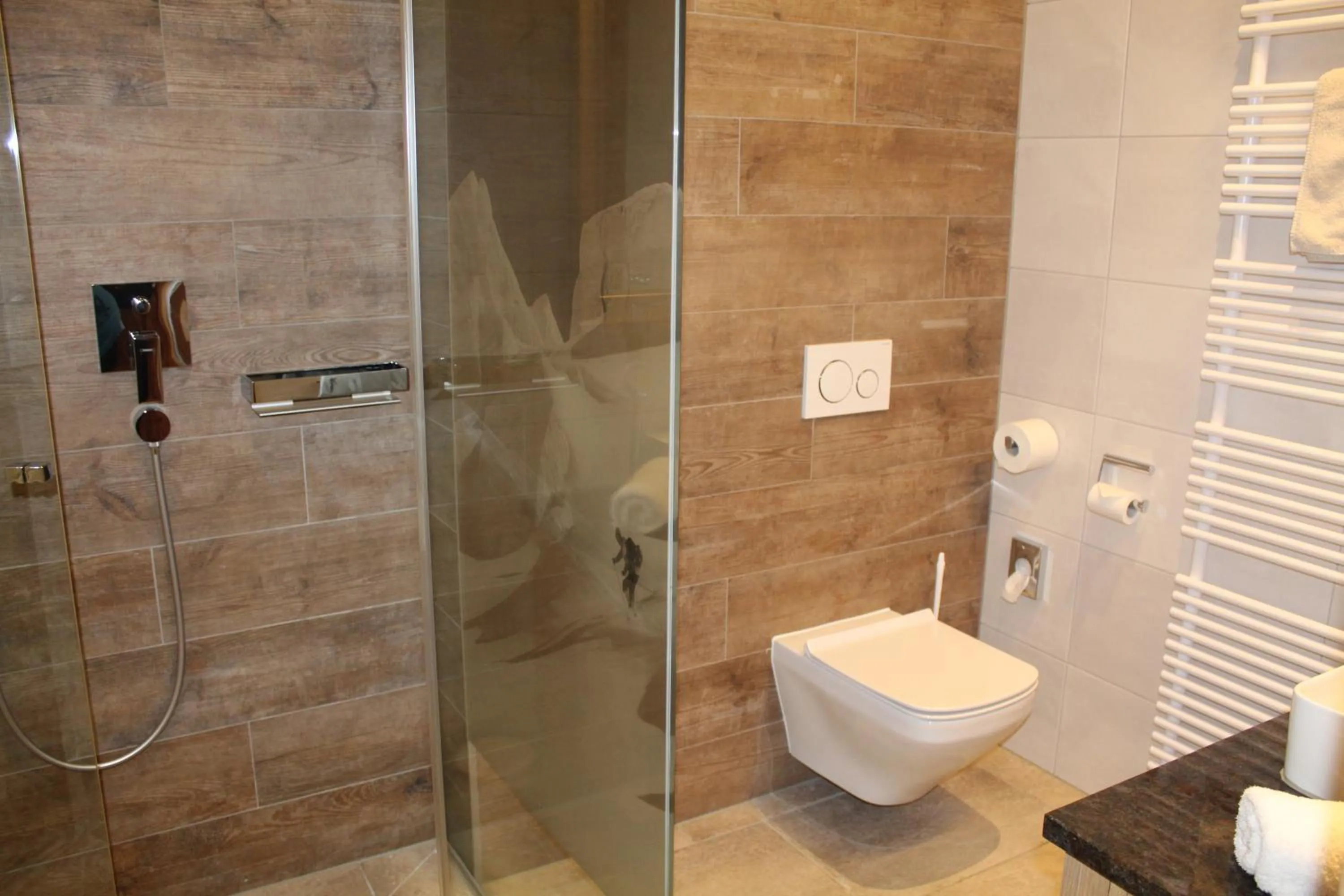 Shower in Hotel Glöckner und Hotel Residenz Glöckner