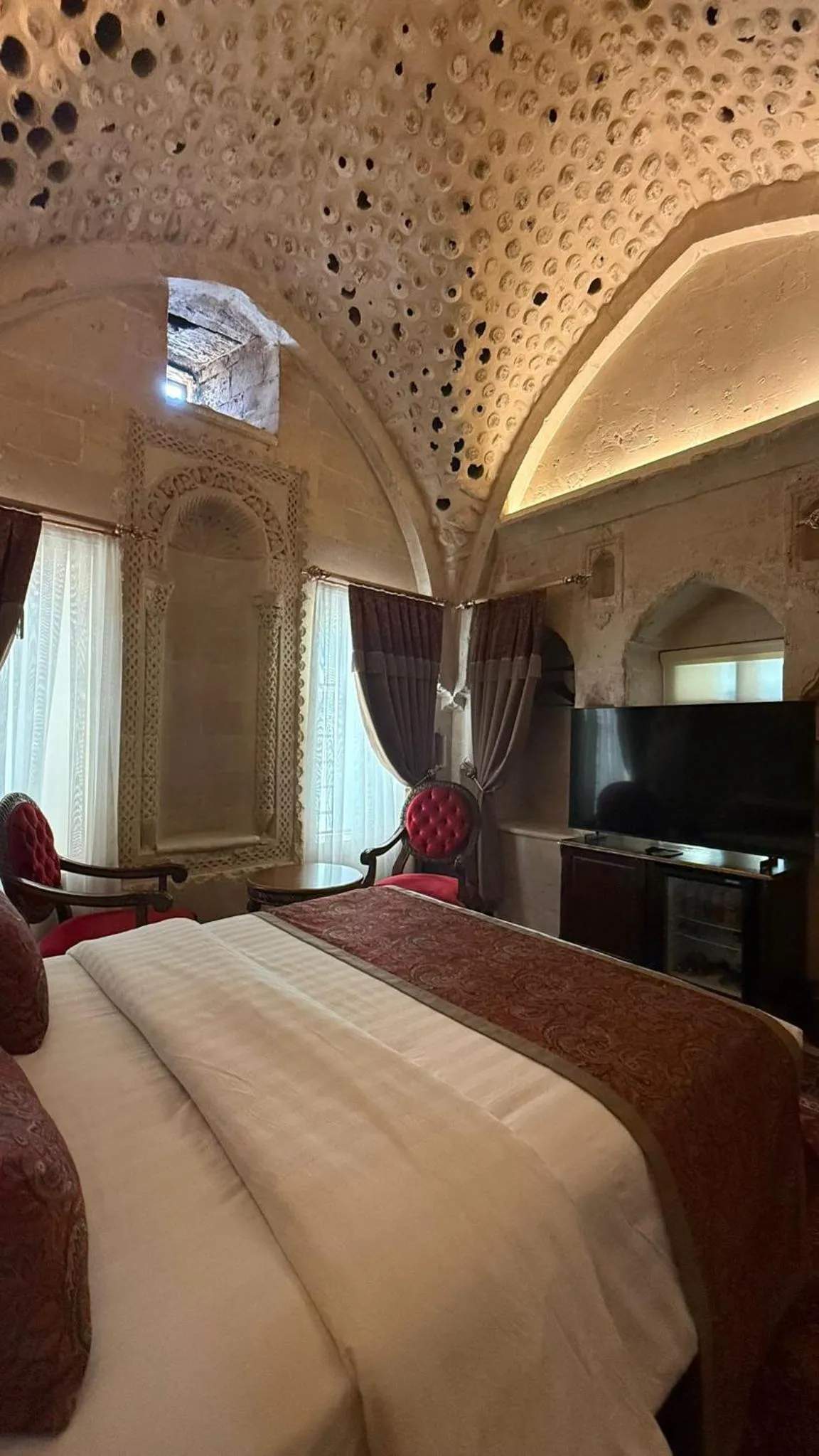 Bed in Maridin Hotel