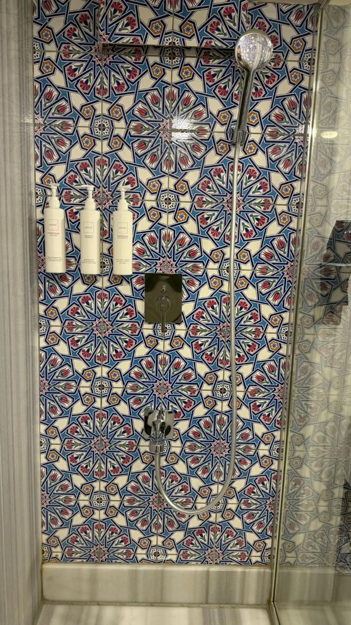 Shower in Maridin Hotel