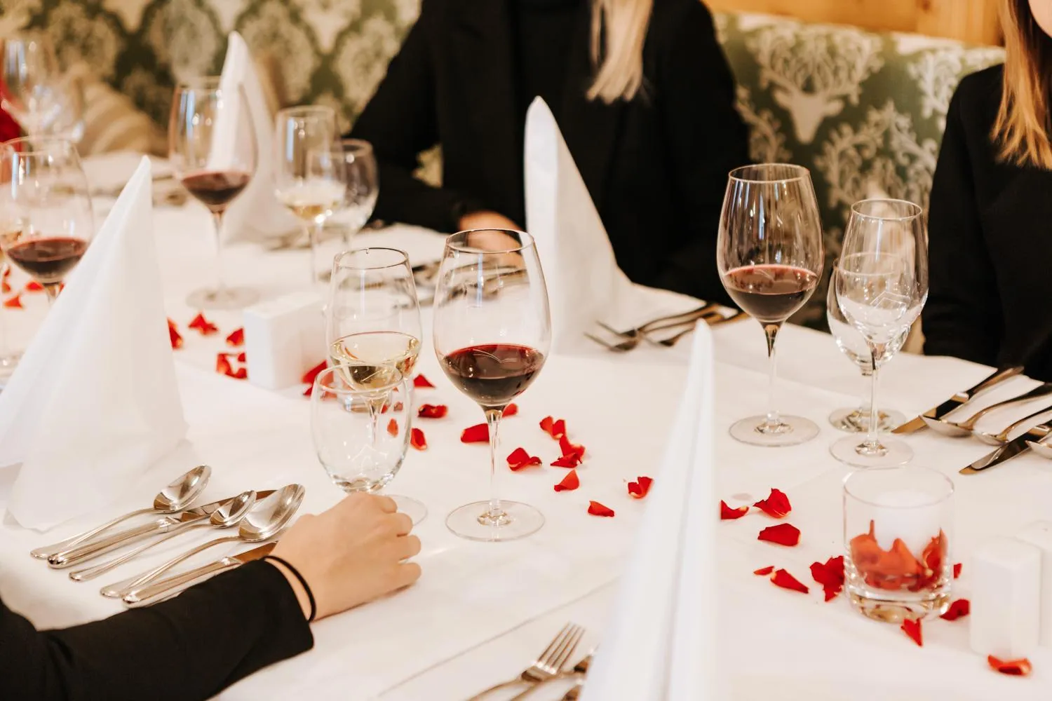 Restaurant/places to eat in Hotel Der Stockinger