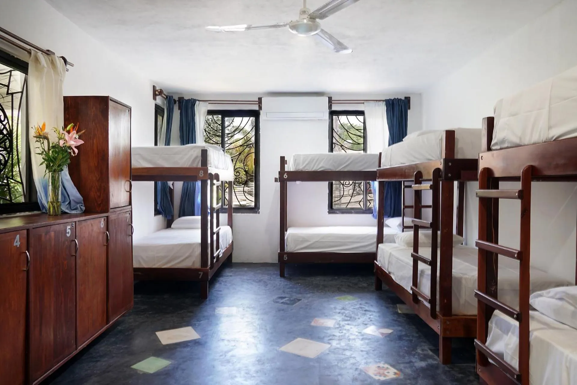 Bed in Red Panda Hostal