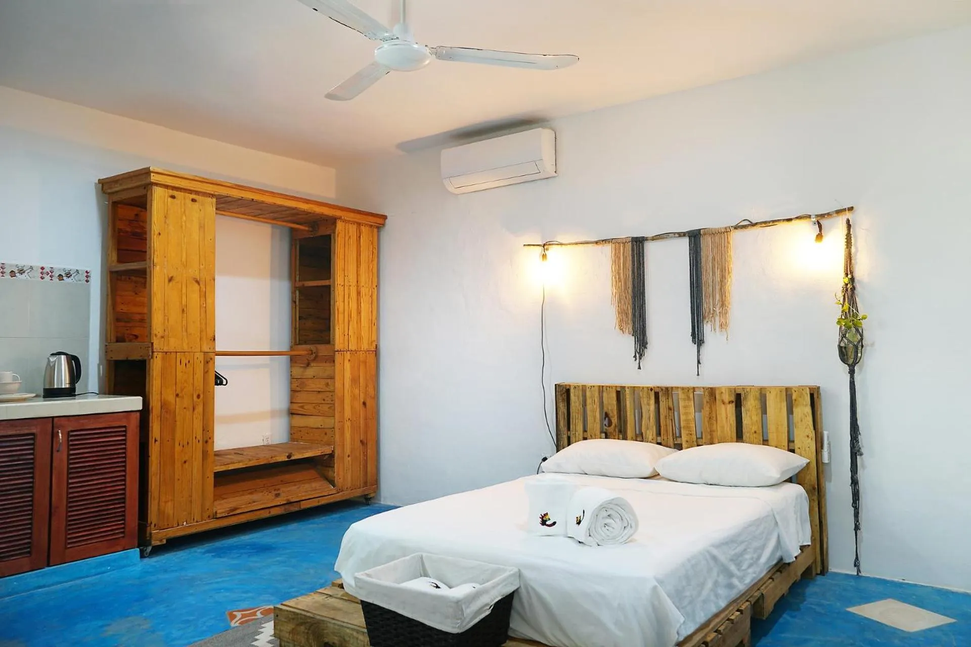 Bed in Red Panda Hostal