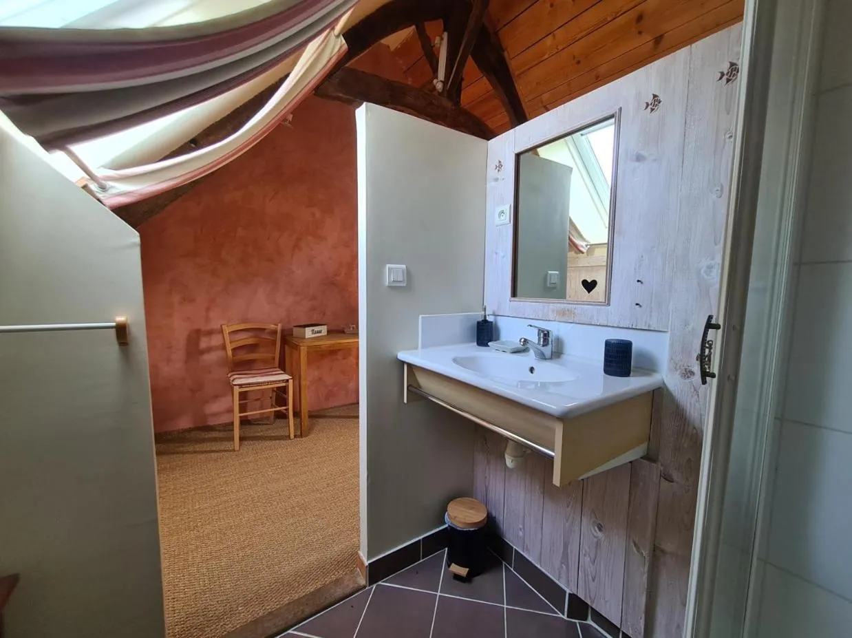 Bathroom in Kêr Neizh Breizh - Gîtes de Charme - Le Petit Châtelier