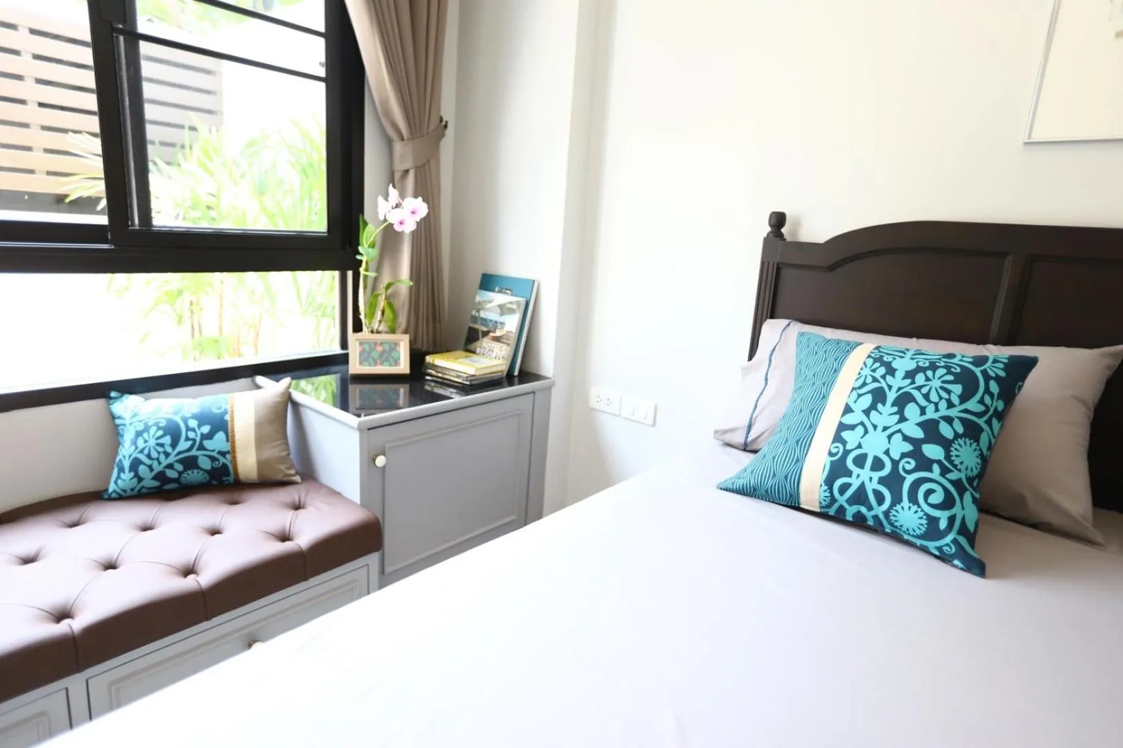 Bed in Triple Trees Residence former Double Tree Residence