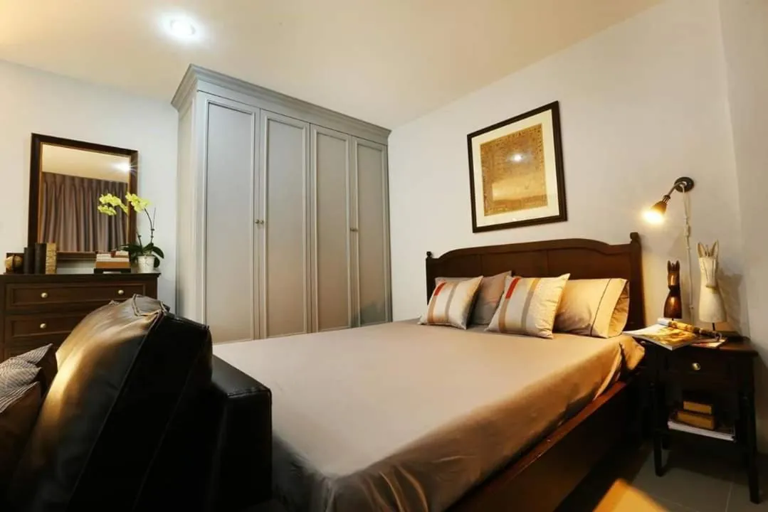 Bed in Triple Trees Residence former Double Tree Residence