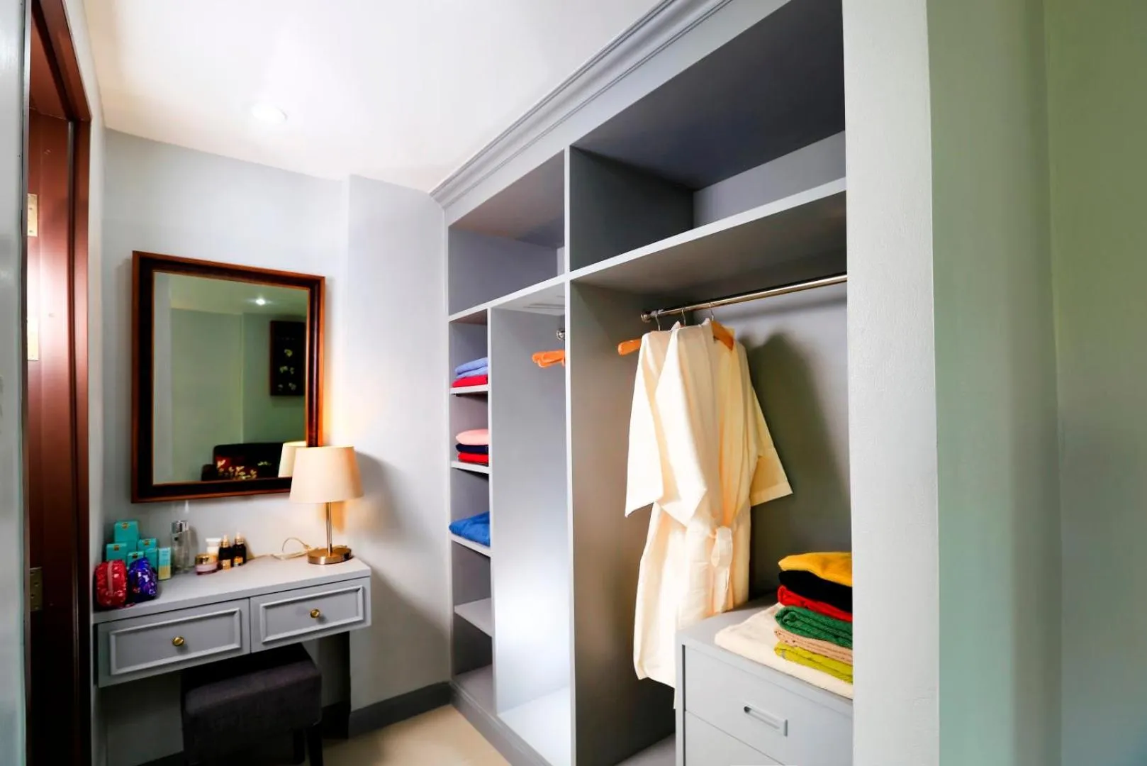 Bed in Triple Trees Residence former Double Tree Residence