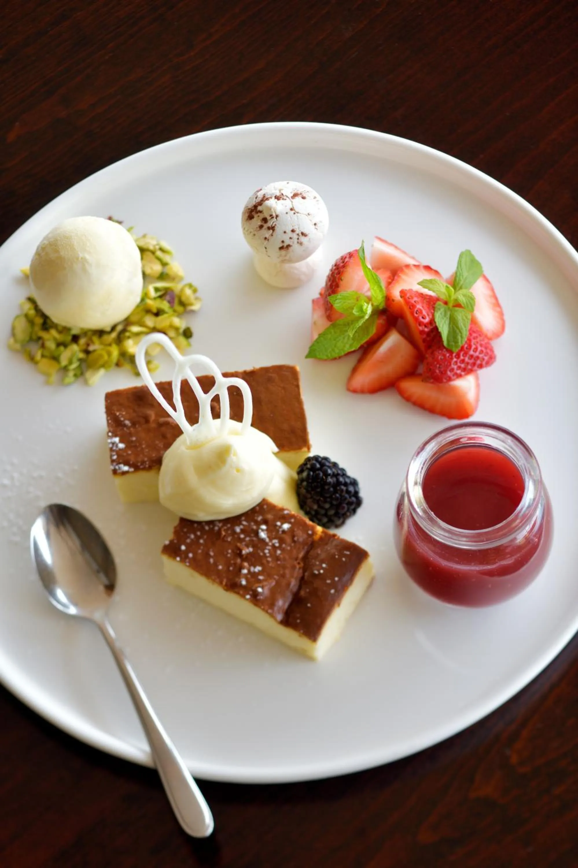 Restaurant/places to eat in InterContinental Jeddah by IHG