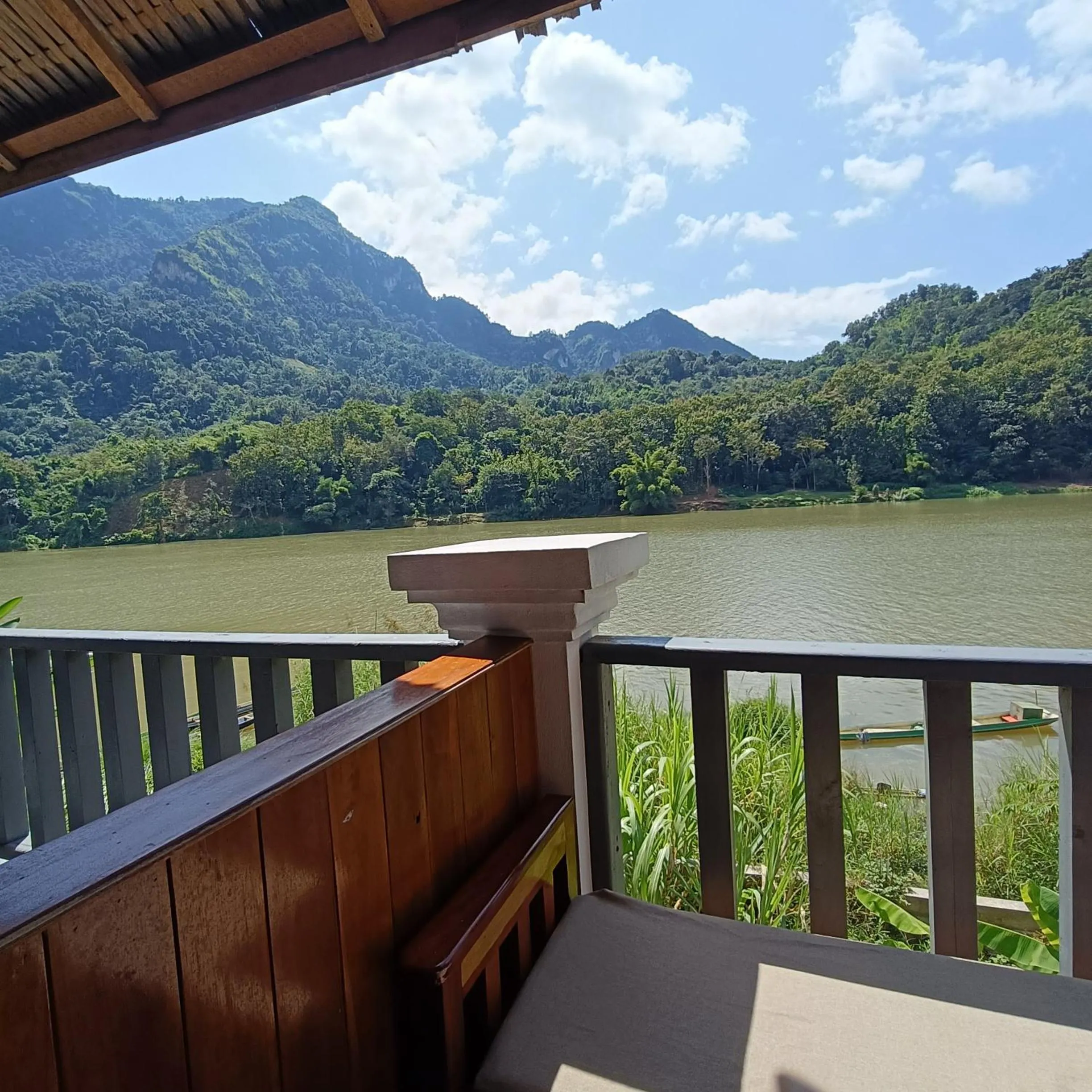 Nam ou view villa