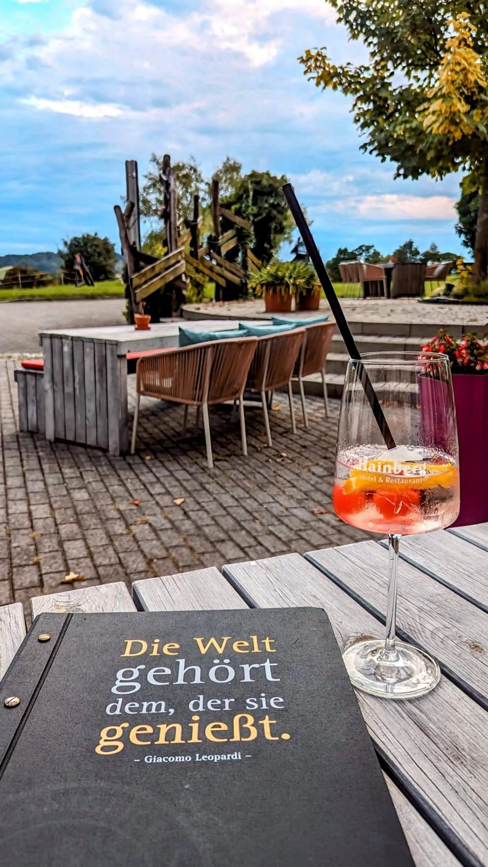 Restaurant/places to eat in Hainberg Hotel Garni