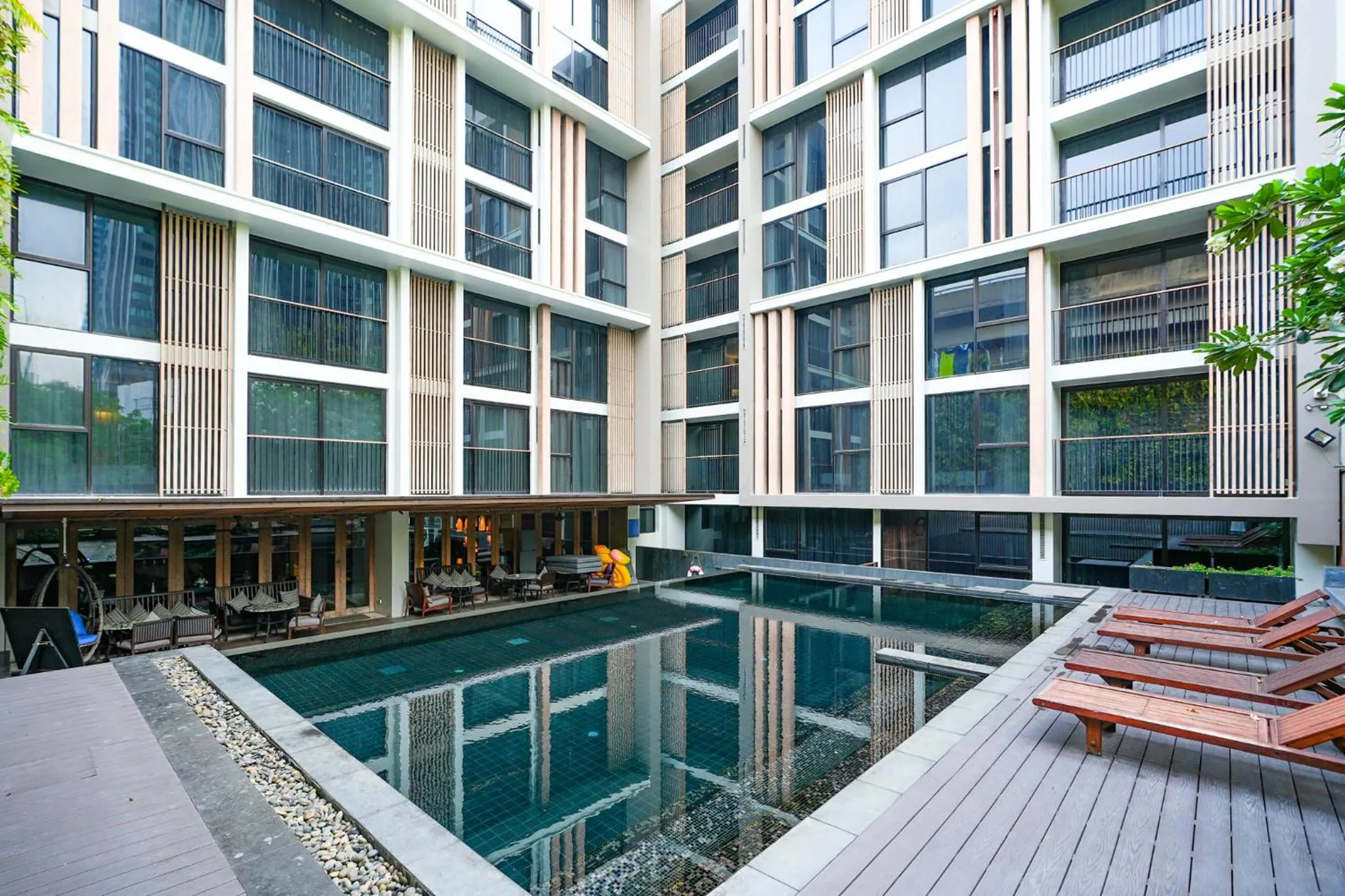 Swimming pool in Arcadia Suites Bangkok