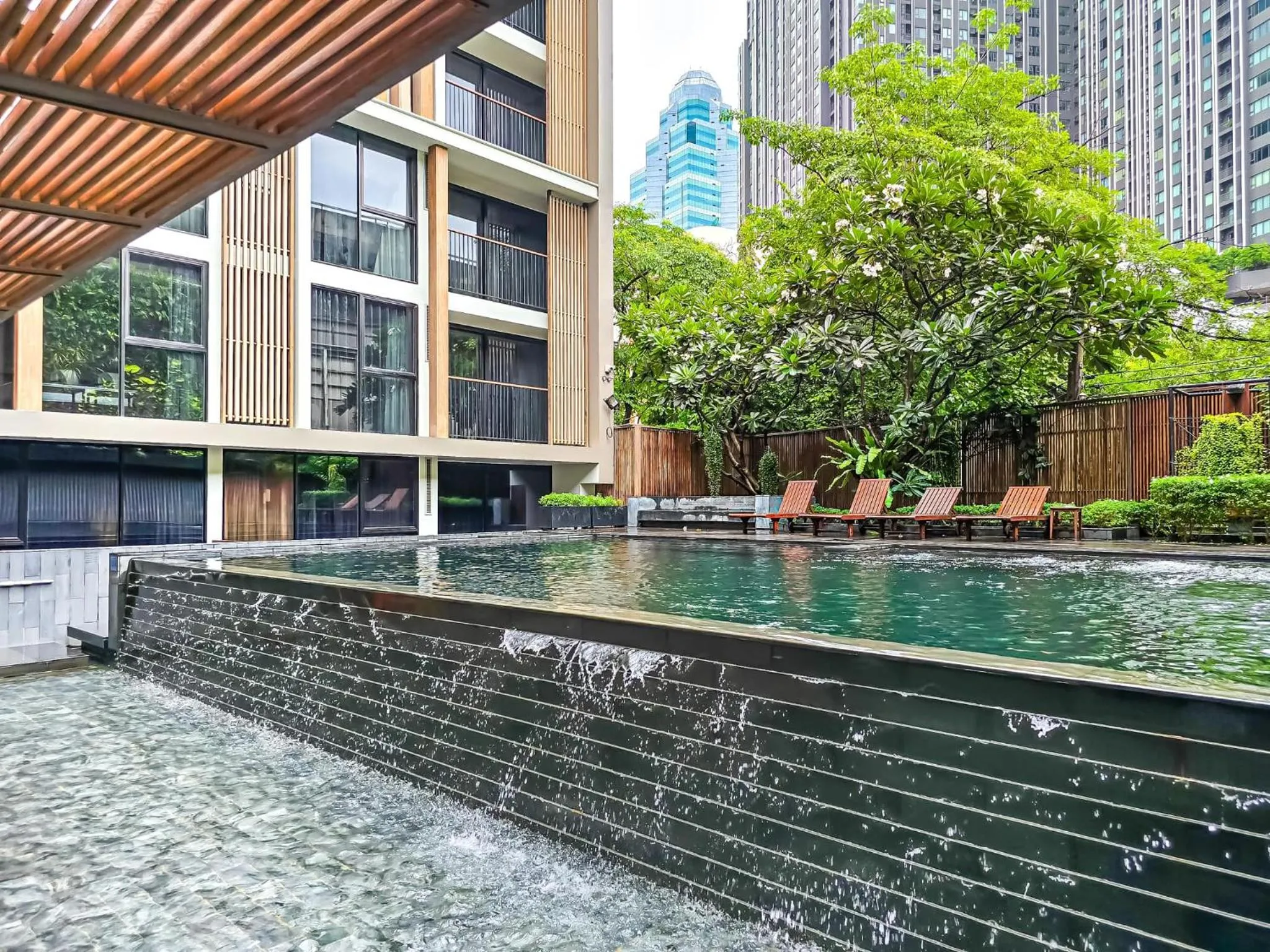 Swimming pool in Arcadia Suites Bangkok