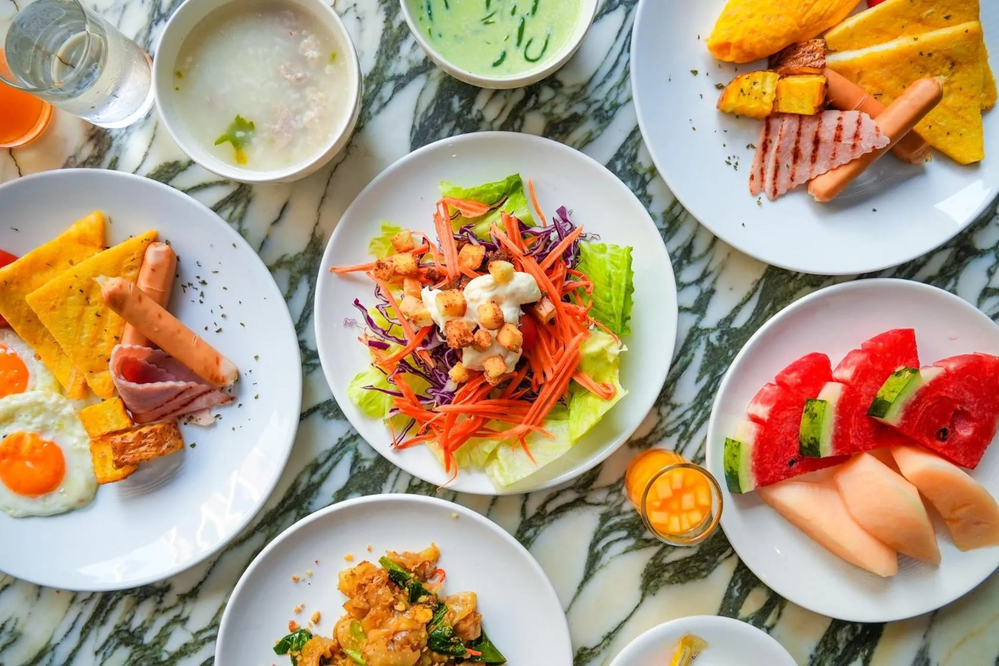 Breakfast in Arcadia Suites Bangkok