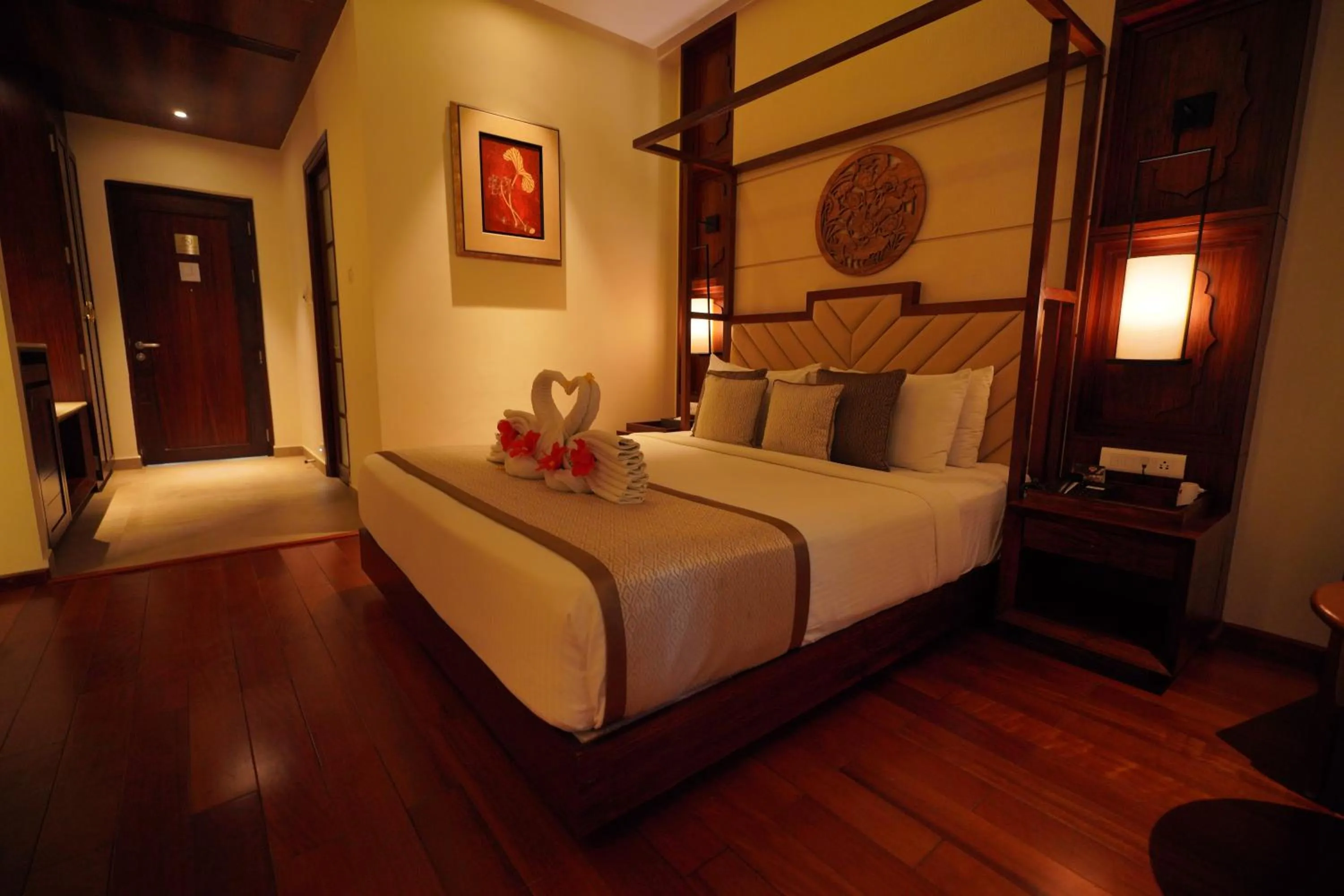 Bedroom, Bed in Sea Shell Samssara