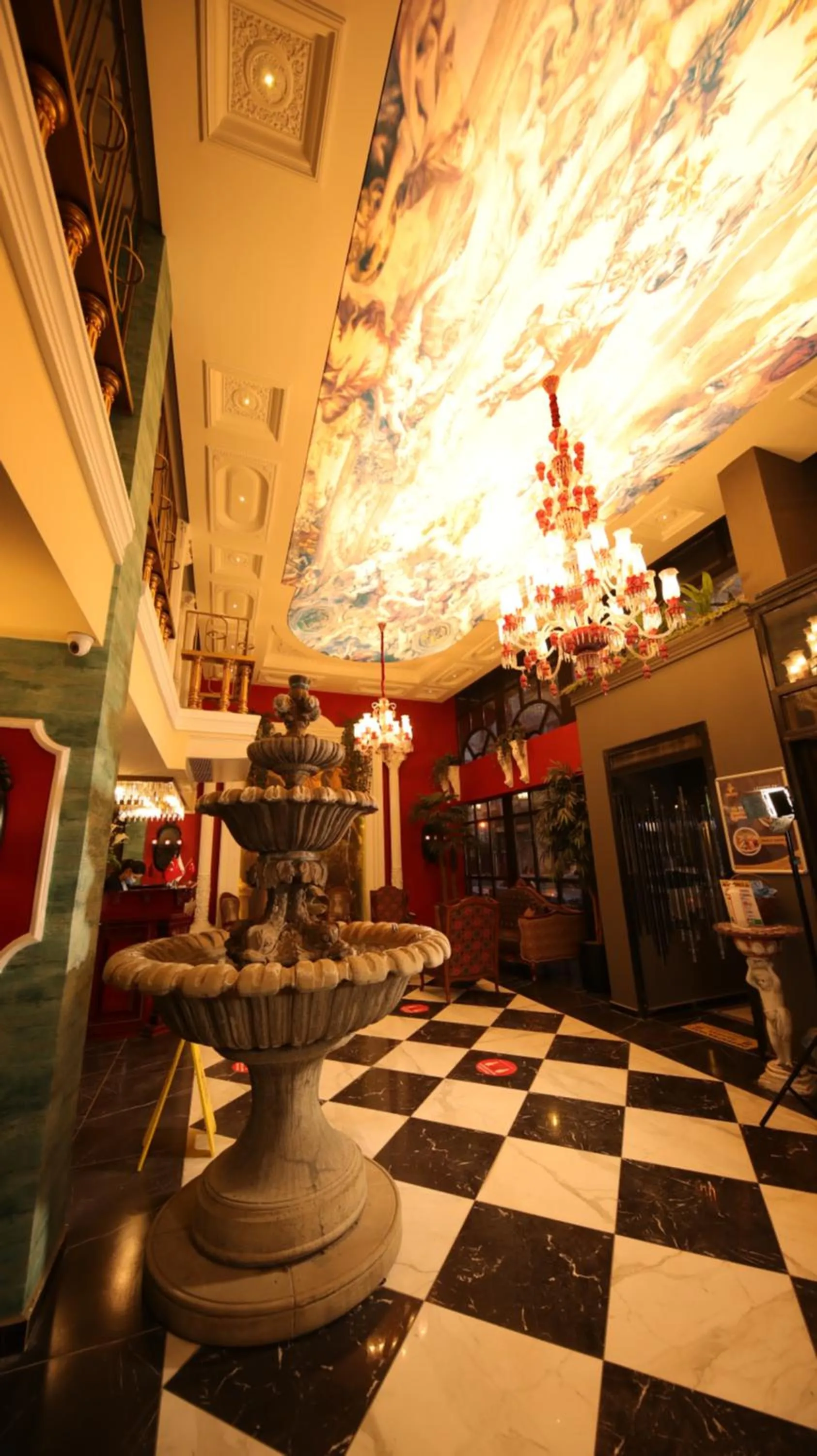 Lobby or reception in Reform Hotel