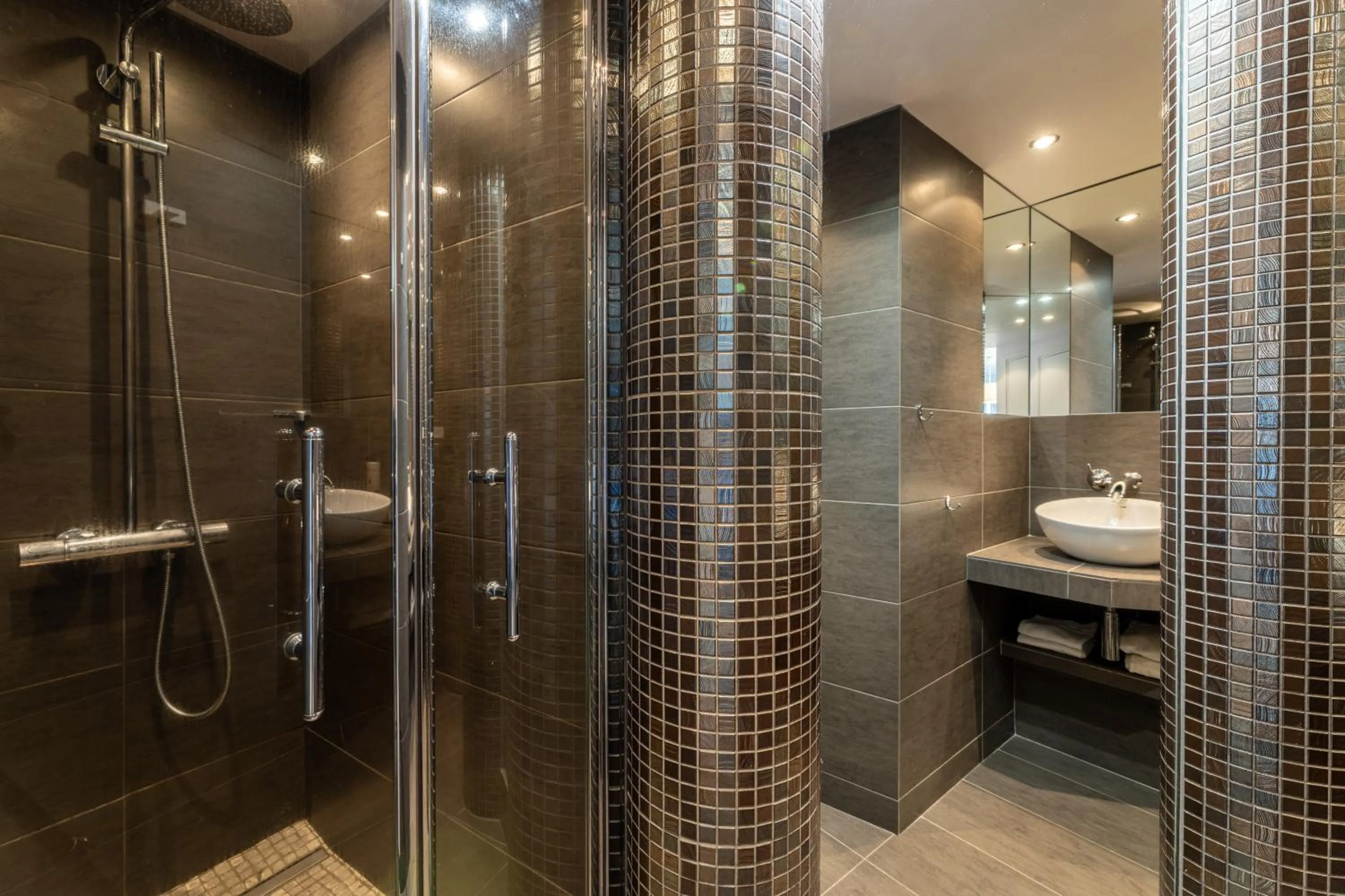 Bathroom in Le Bailliage Hôtel & Spa