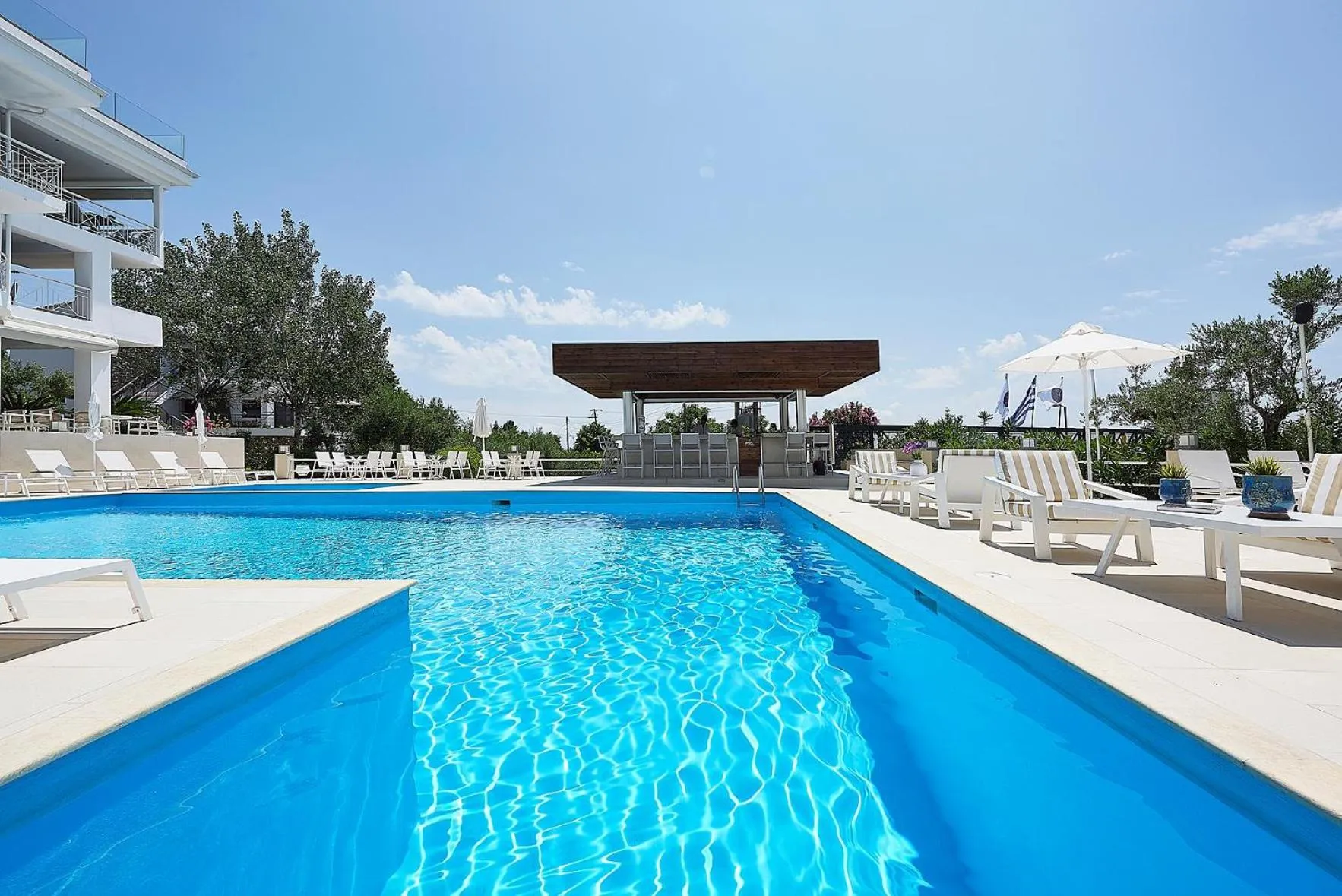Swimming pool in Glavas Inn Hotel