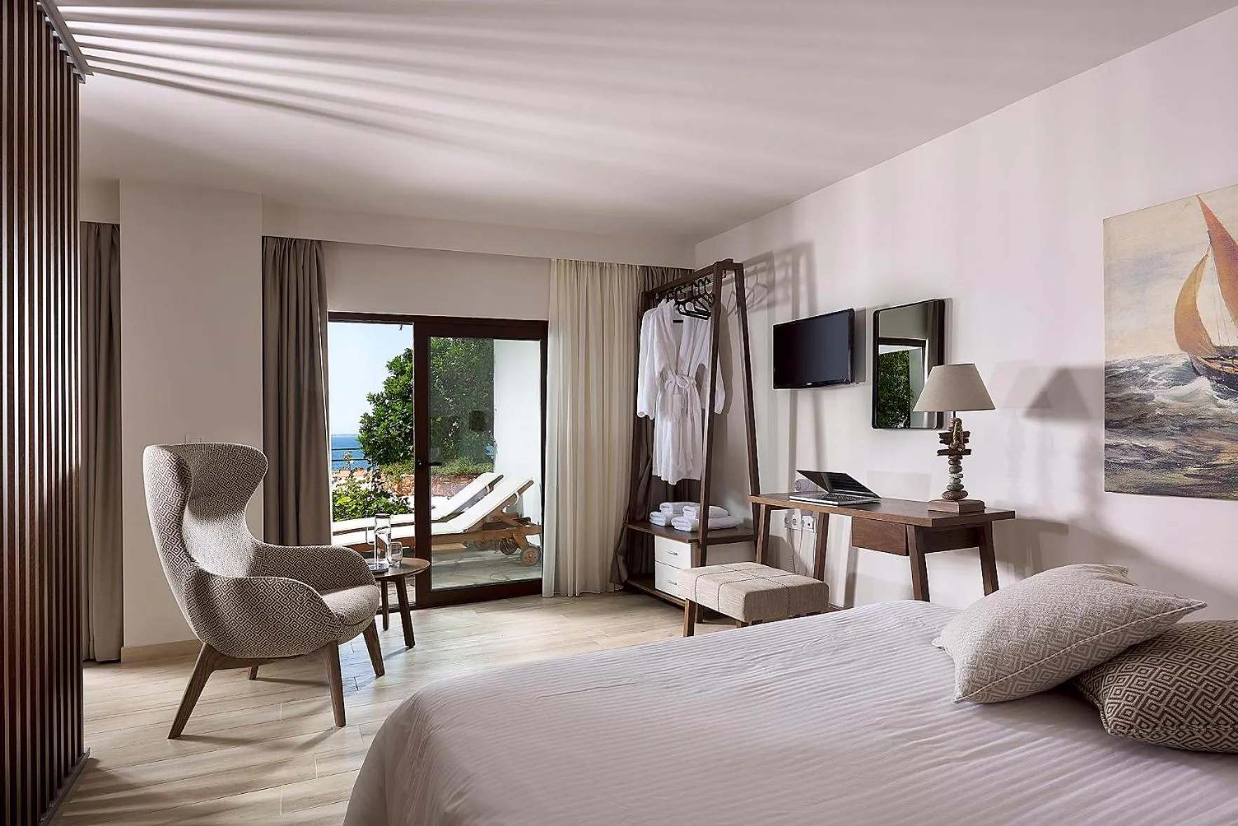 Bed in Glavas Inn Hotel