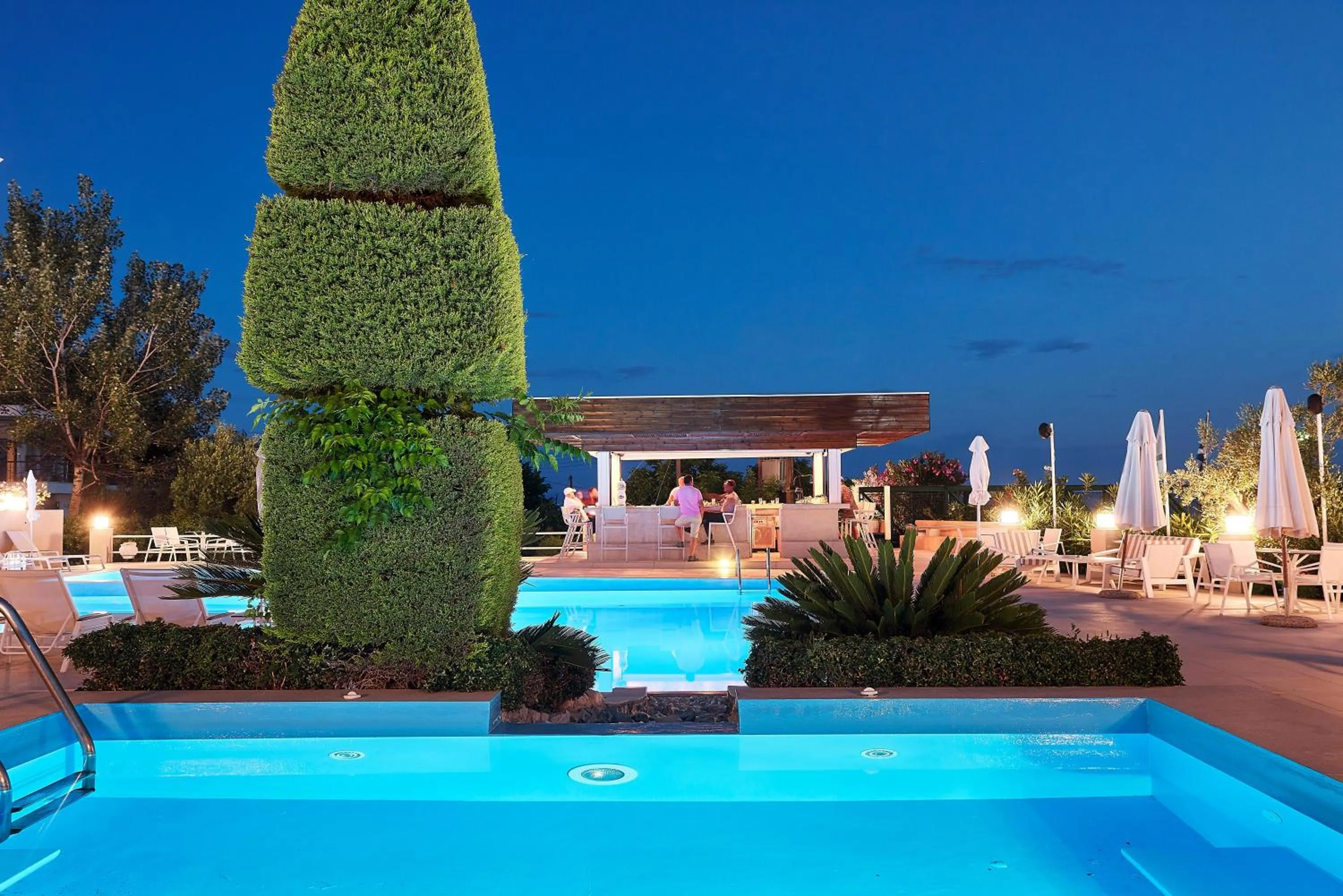 Swimming pool in Glavas Inn Hotel