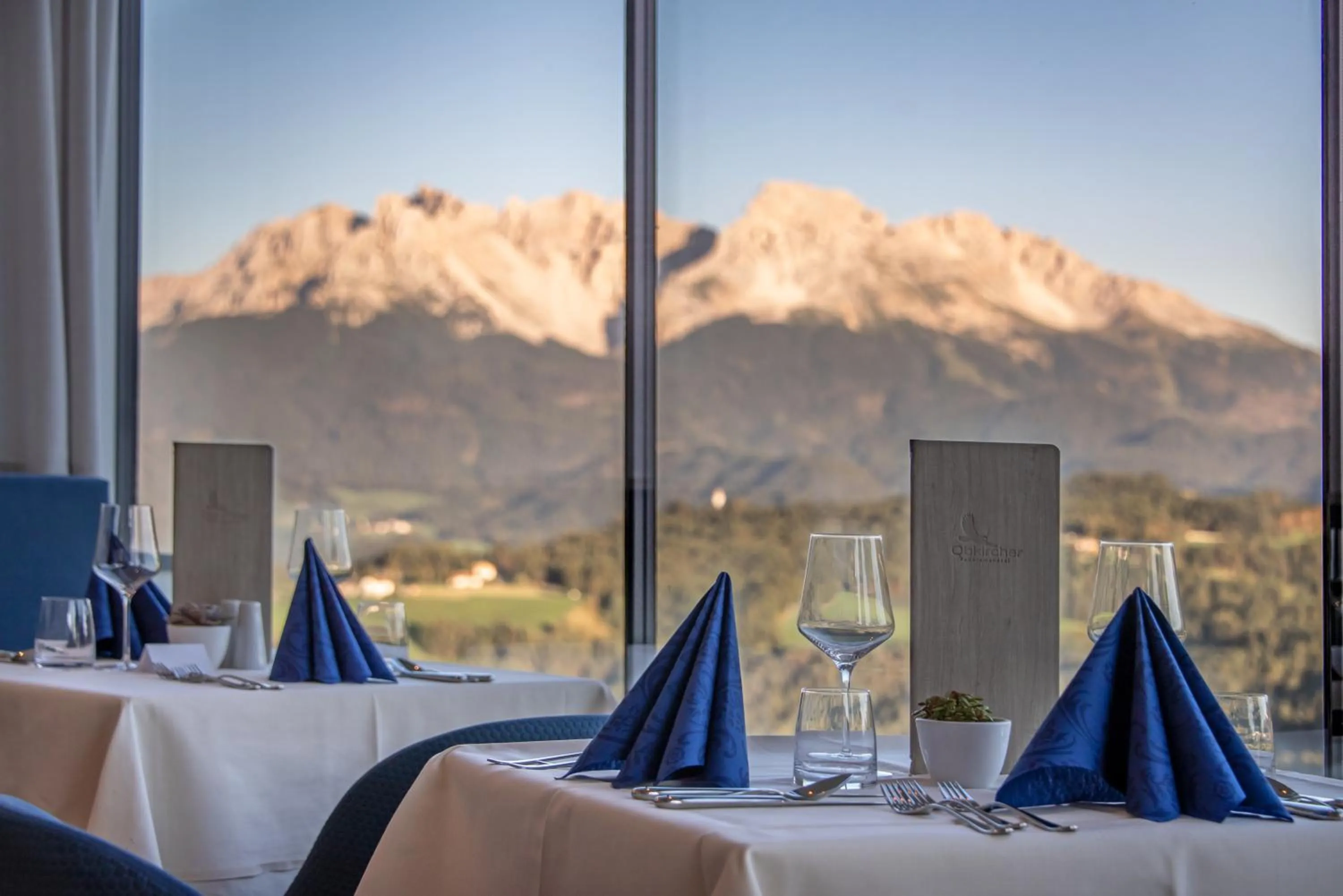 Restaurant/places to eat in Panoramahotel Obkircher