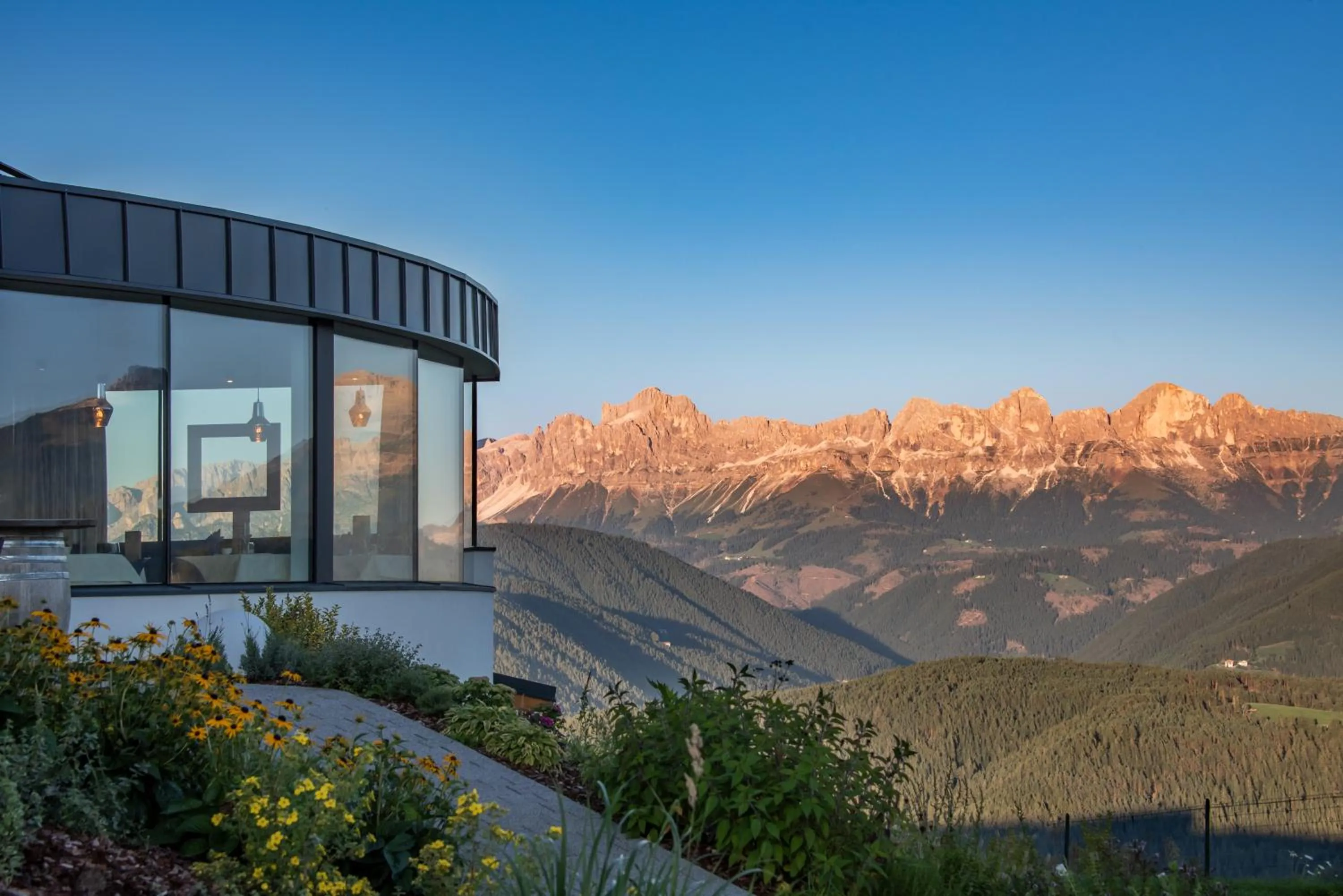 Restaurant/places to eat in Panoramahotel Obkircher