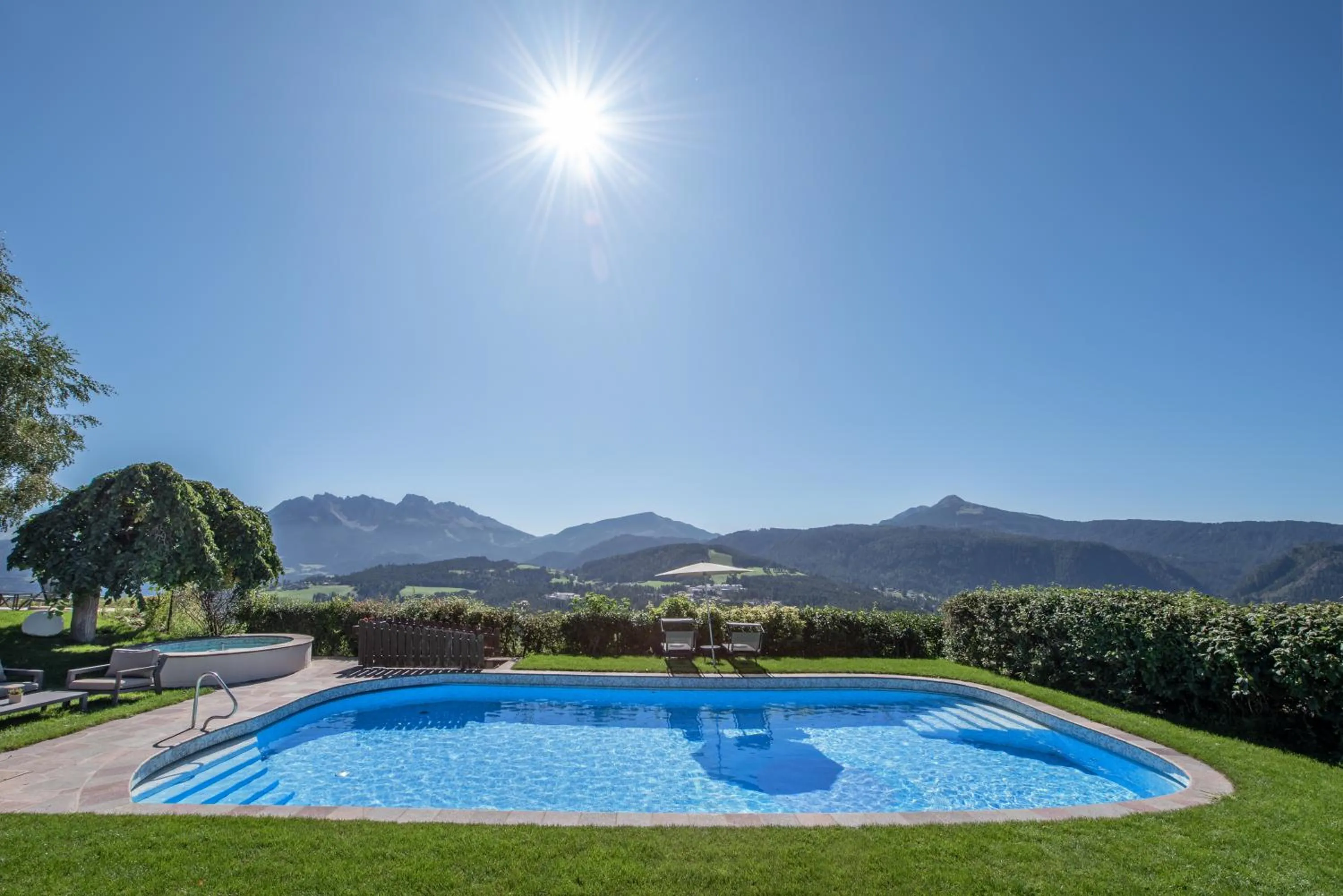 Pool view in Panoramahotel Obkircher