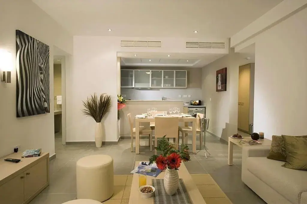 Superior Suite with Inland View in Blue Lagoon Kosher Hotel (by Capital Coast Resort & Spa) Superior Suite with Inland View in Blue Lagoon Kosher Hotel (by Capital Coast Resort & Spa)