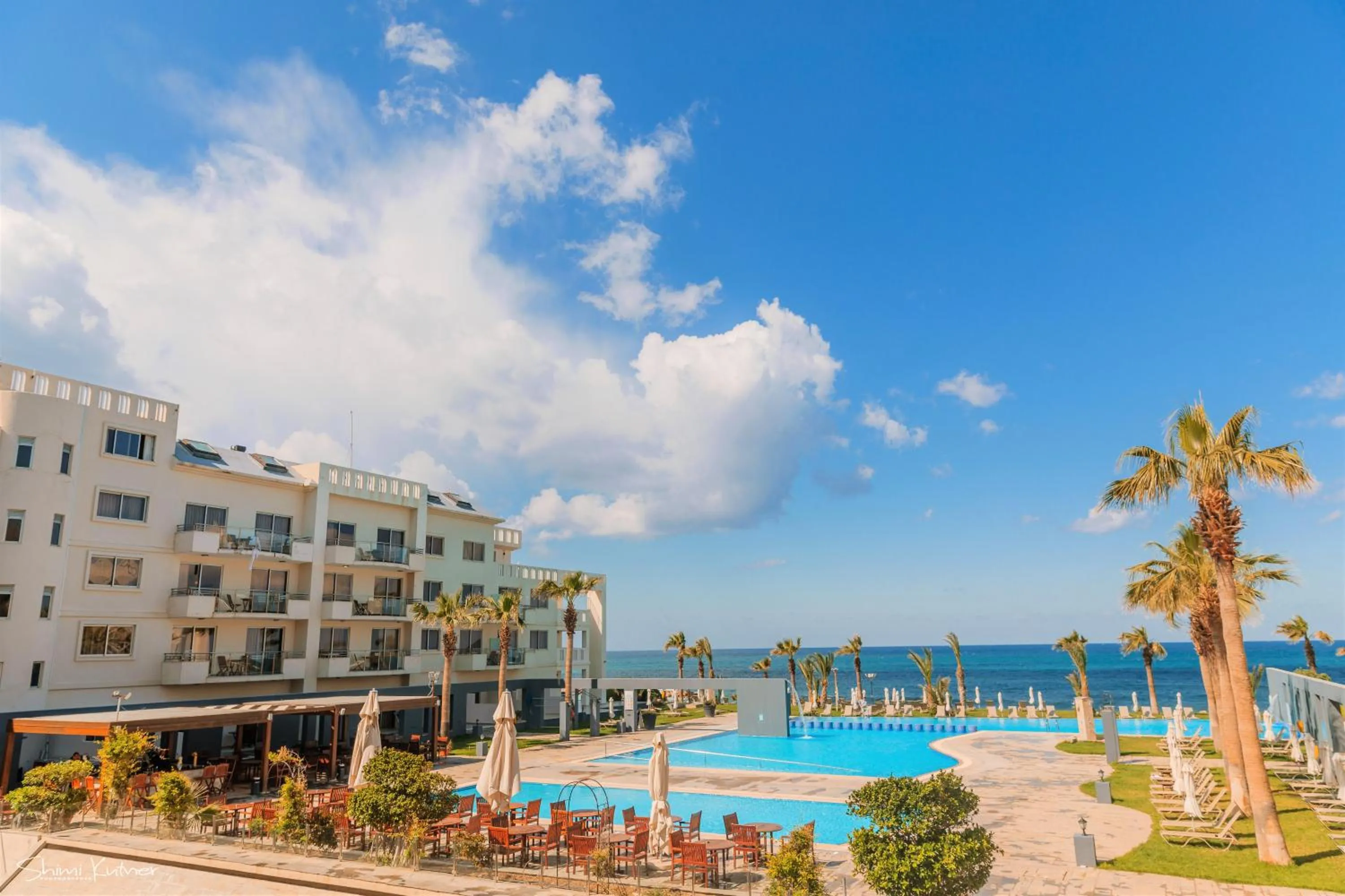 Property building in Blue Lagoon Kosher Hotel (by Capital Coast Resort & Spa)