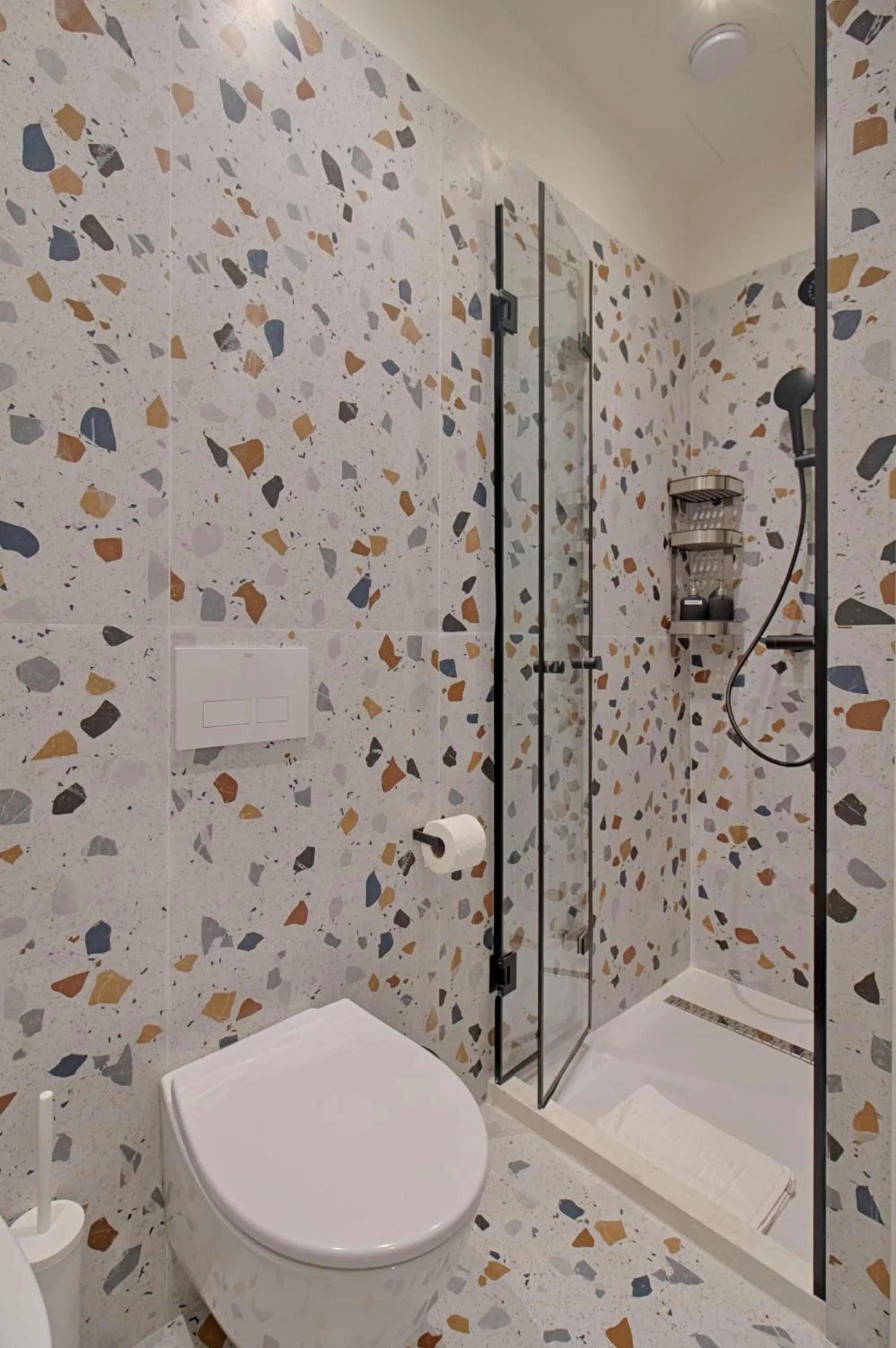 Shower in The Rooms Serviced Apartments Tirana
