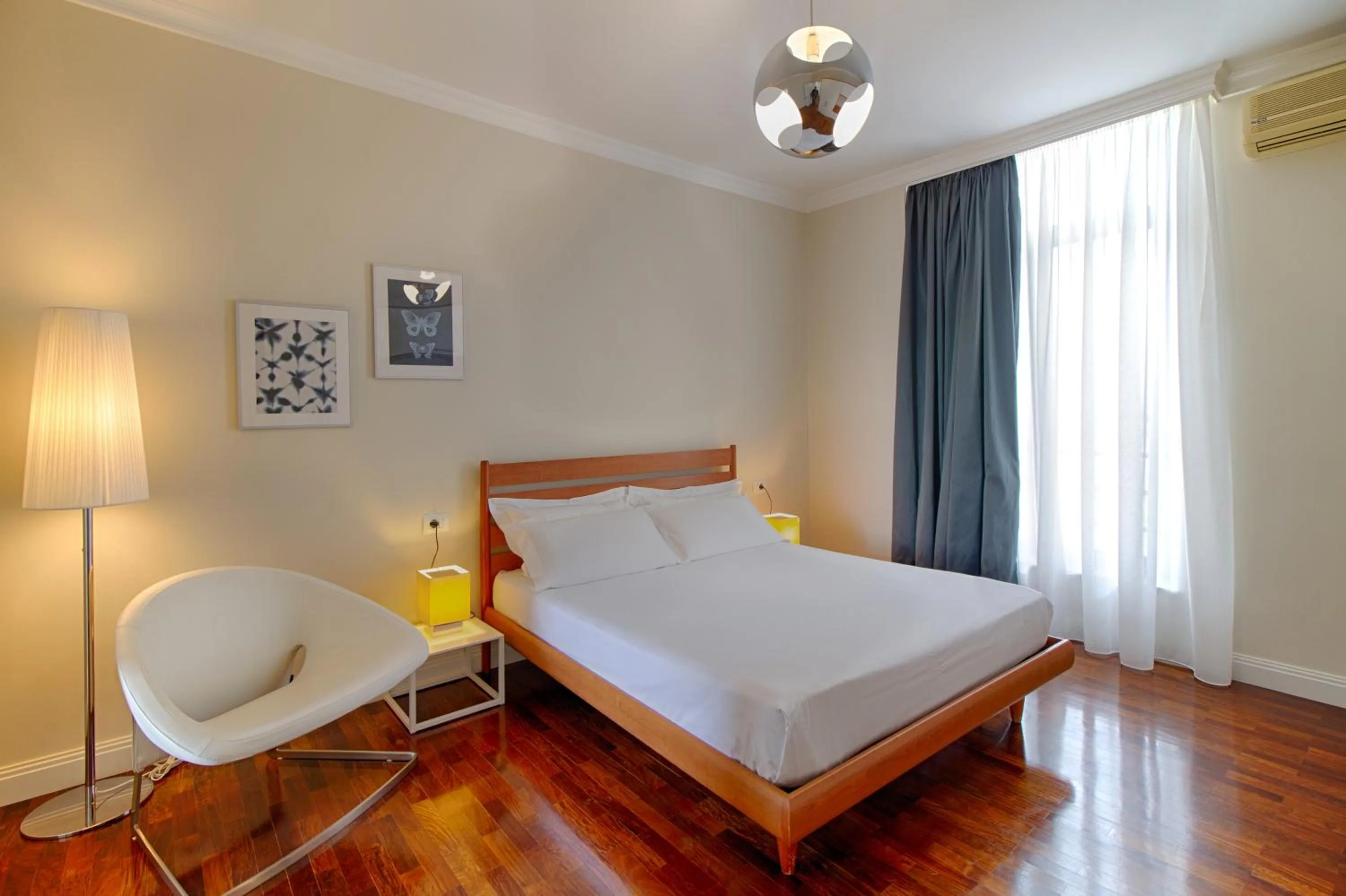 View (from property/room), Bed in The Rooms Serviced Apartments Tirana