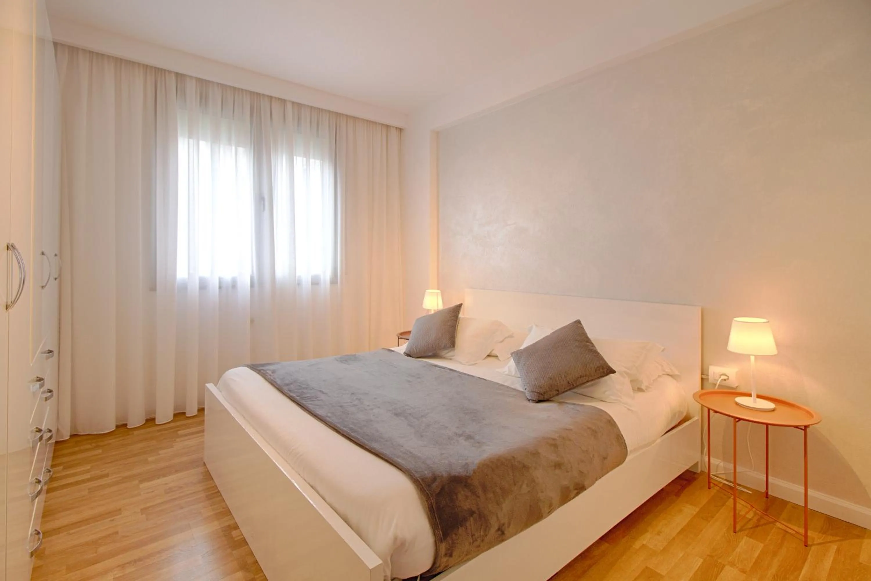 Bedroom, Bed in The Rooms Serviced Apartments Tirana