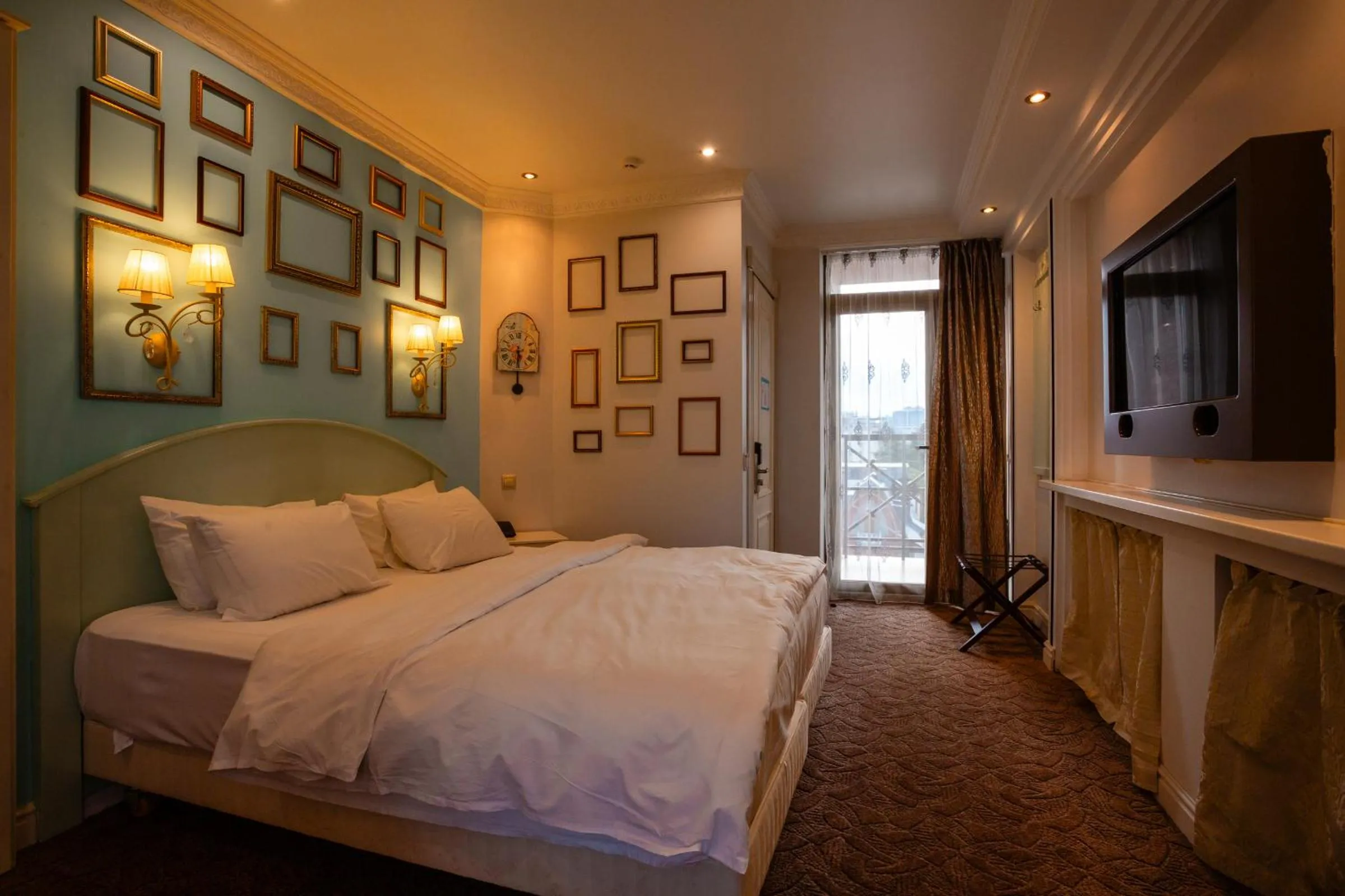 Bed in Piazza Boutique Hotel