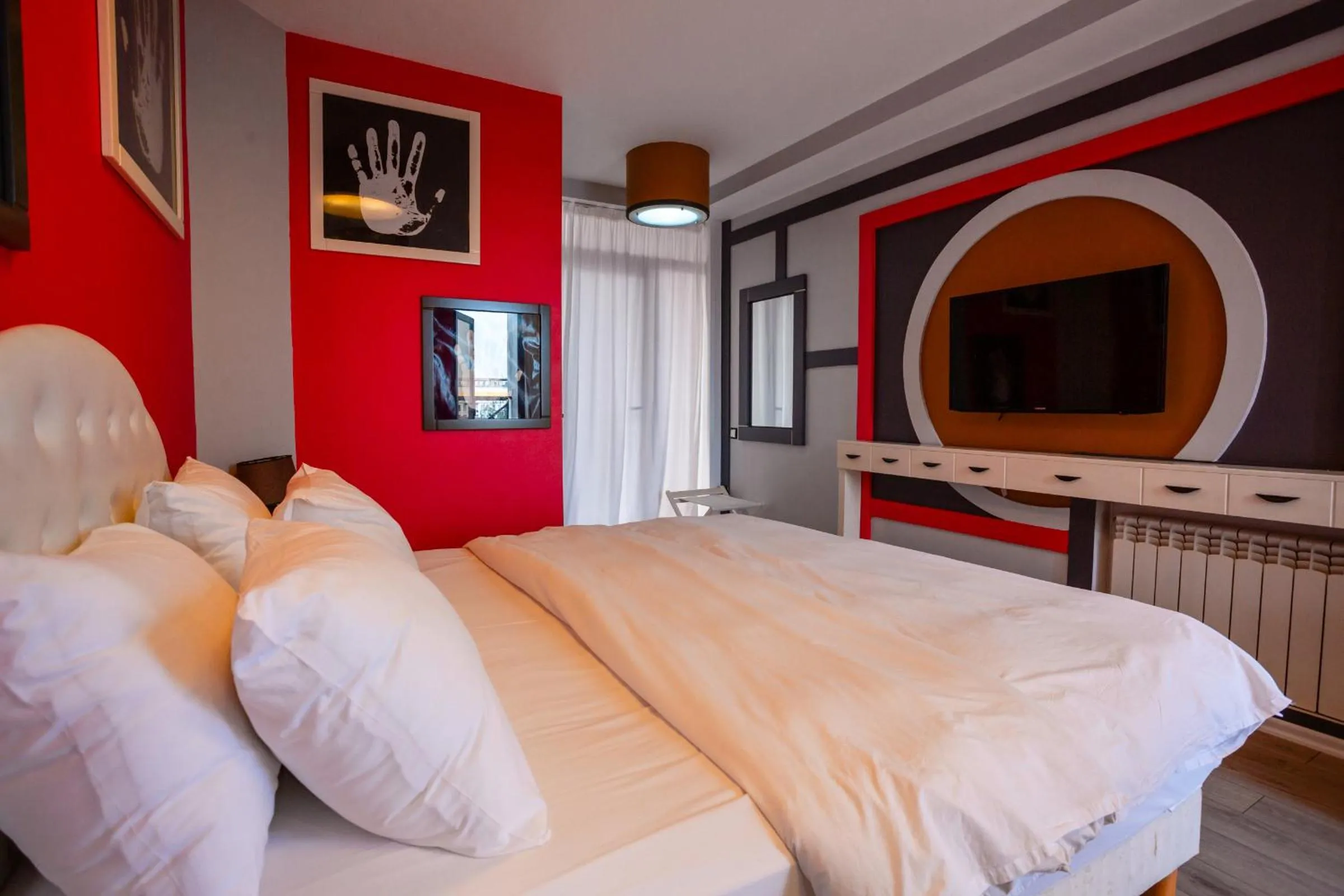 Photo of the whole room, Bed in Piazza Boutique Hotel