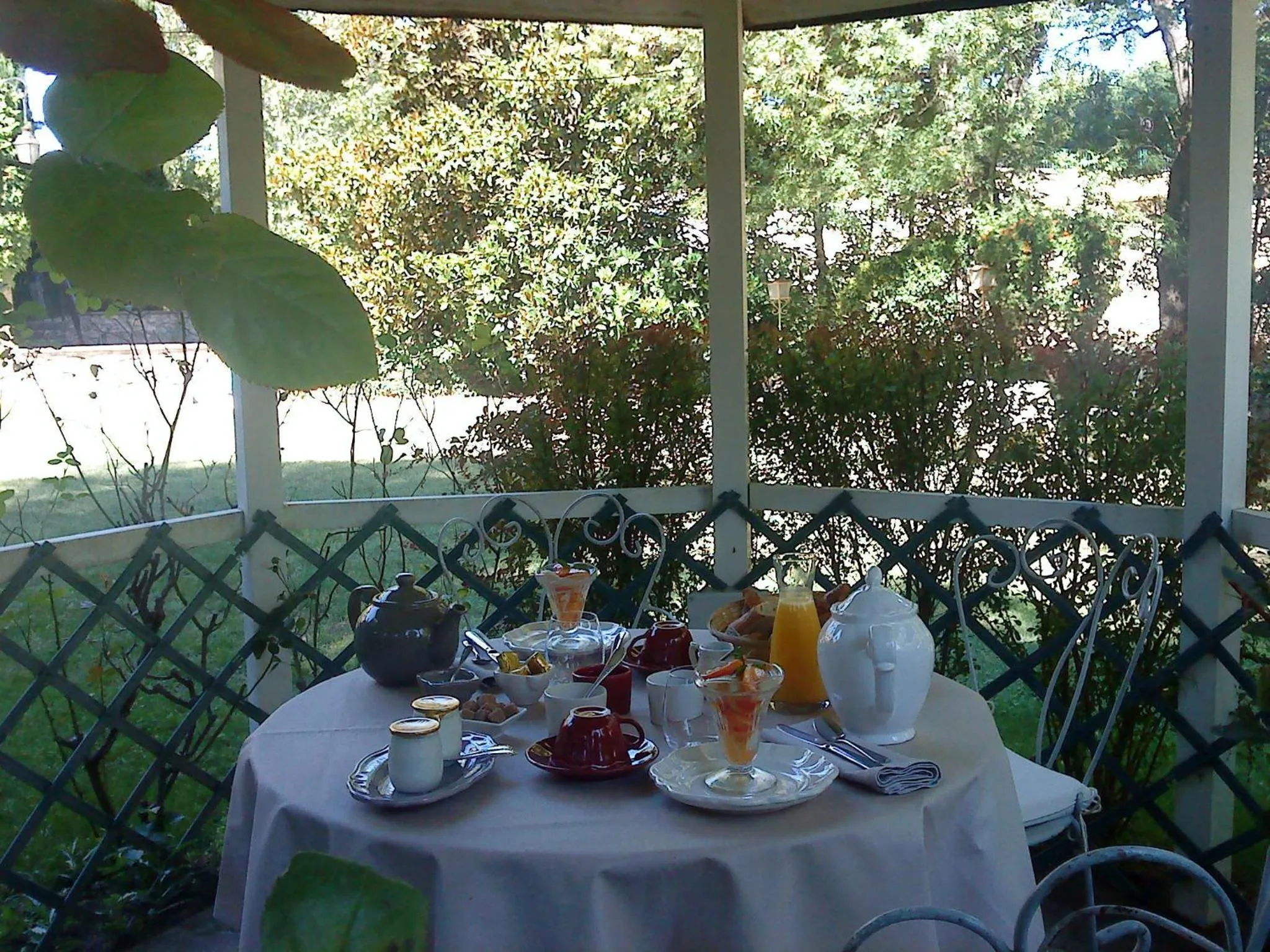 Breakfast in Le Vieux Moulin de Jouques