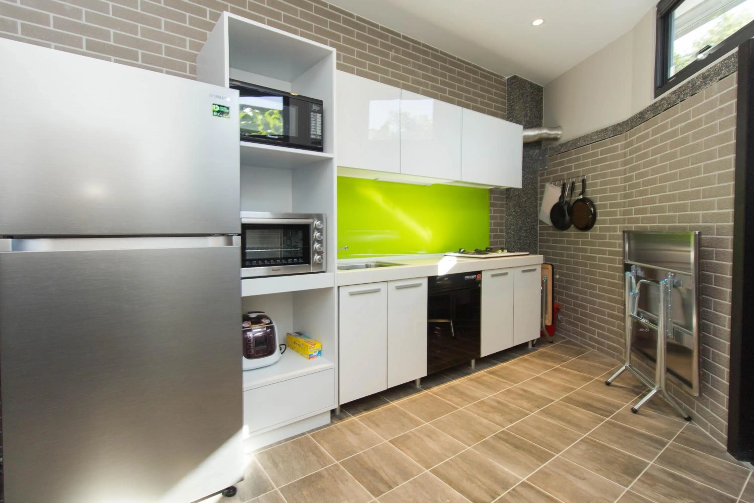 Kitchen or kitchenette in Night Home