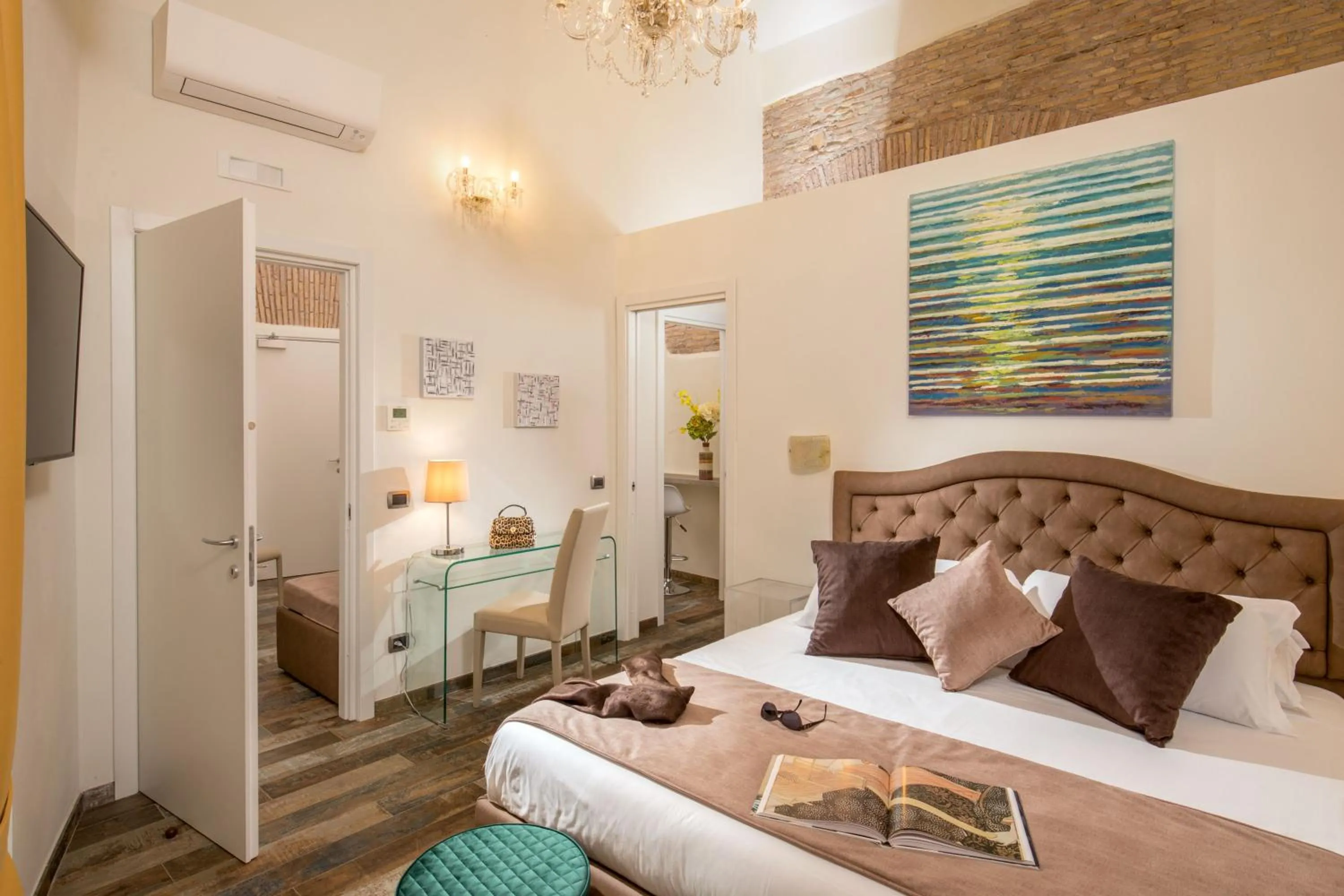 Bed in Guesthouse MySuiteTower Pantheon