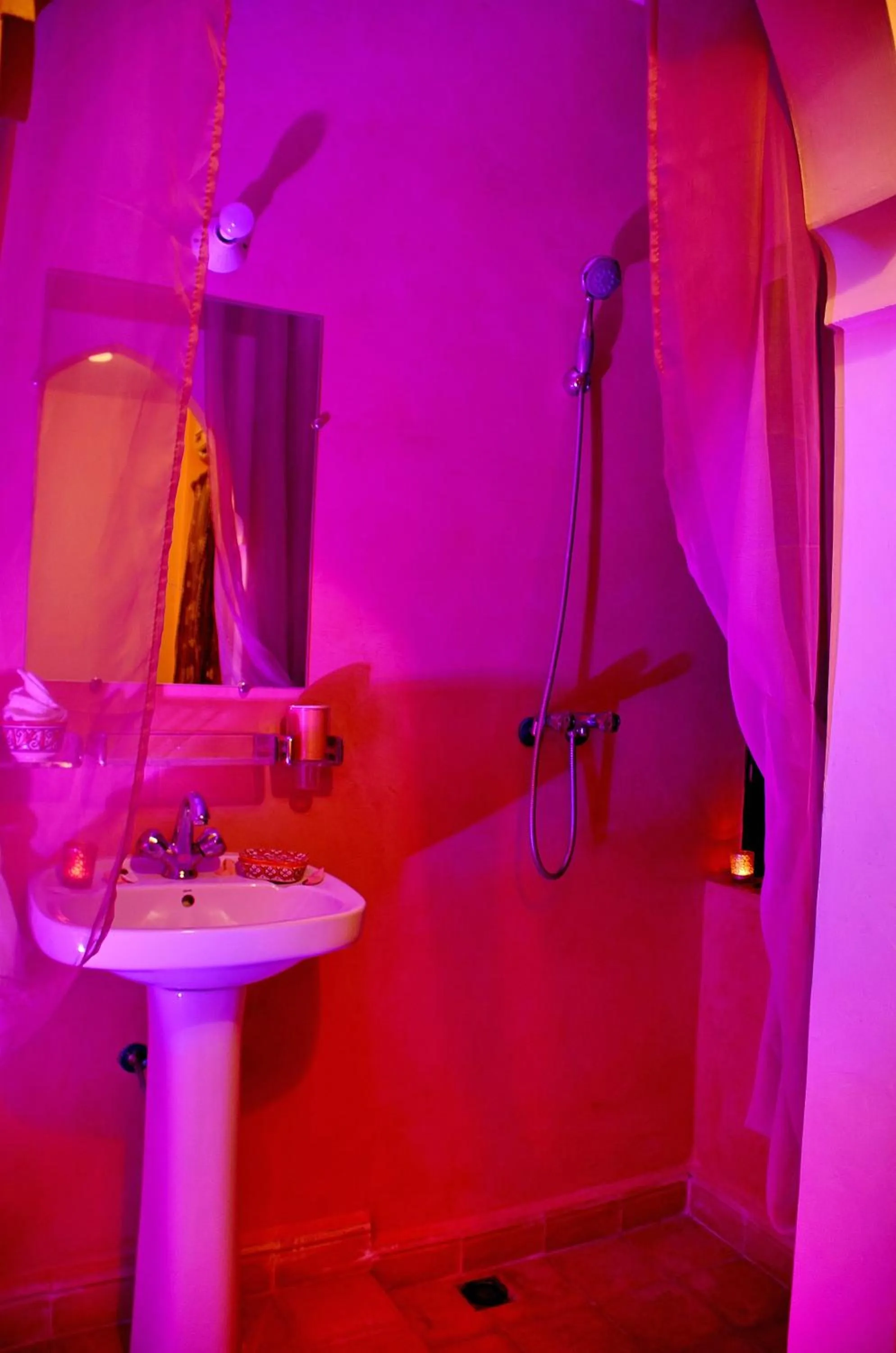 Bathroom in Dar LEULEU