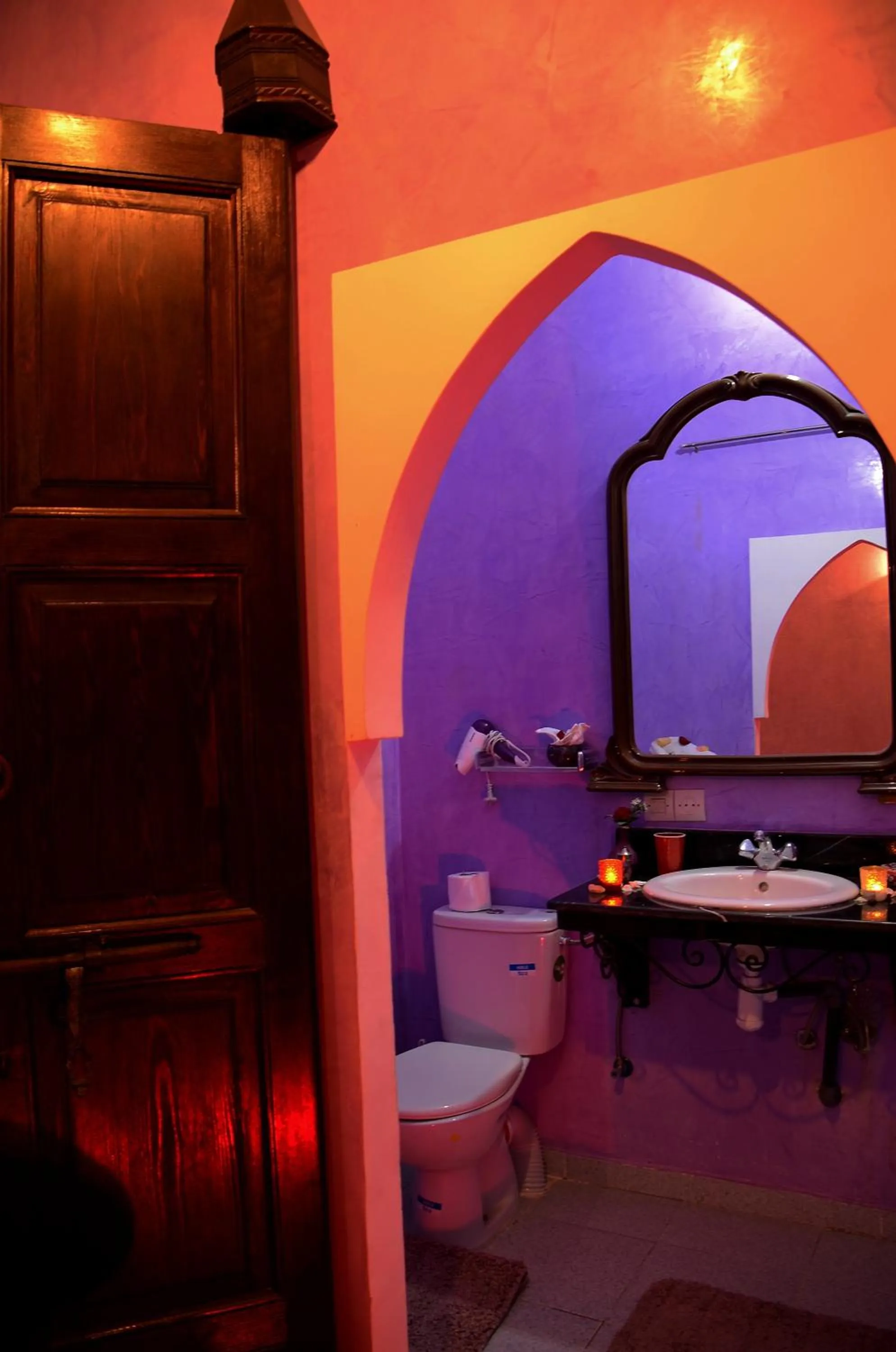 Bathroom in Dar LEULEU