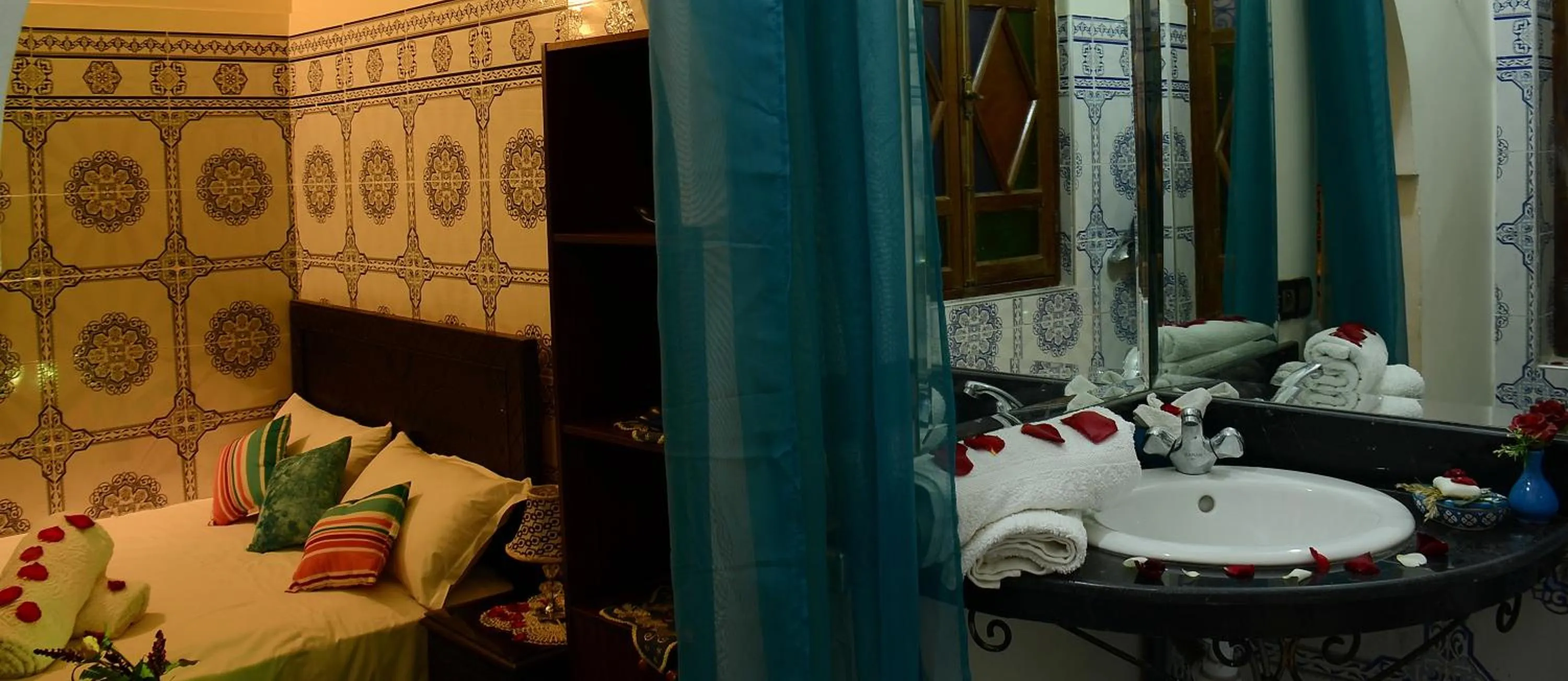 Bedroom in Dar LEULEU