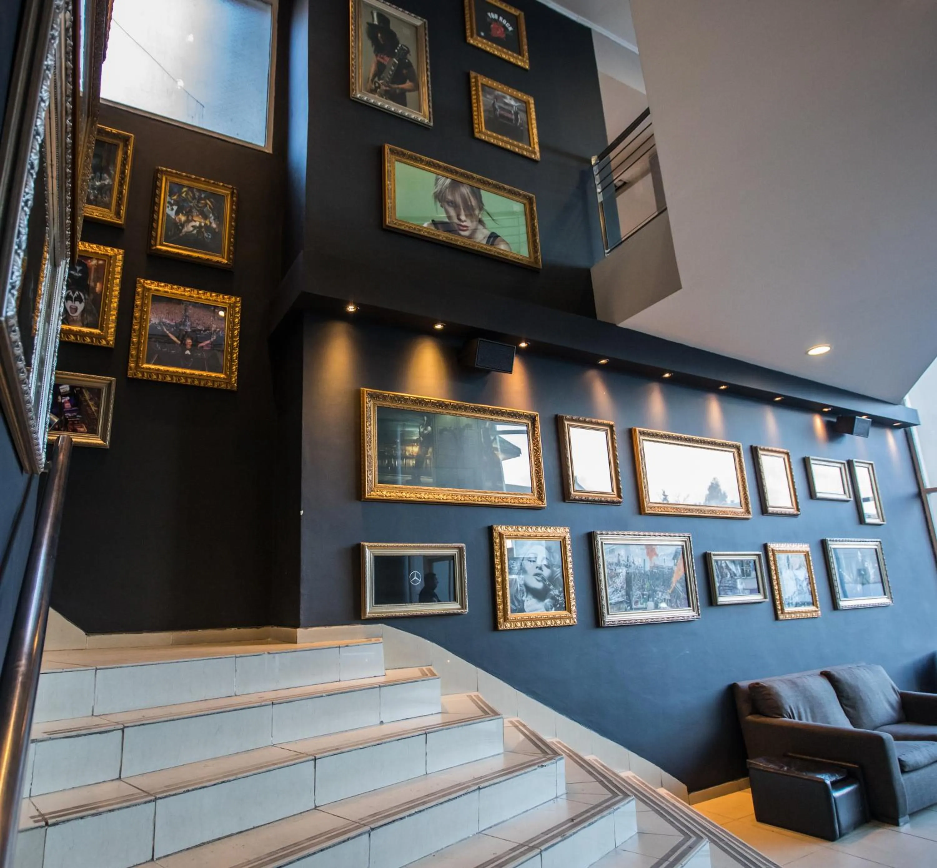 Communal lounge/ TV room in Hotel Sol Bariloche