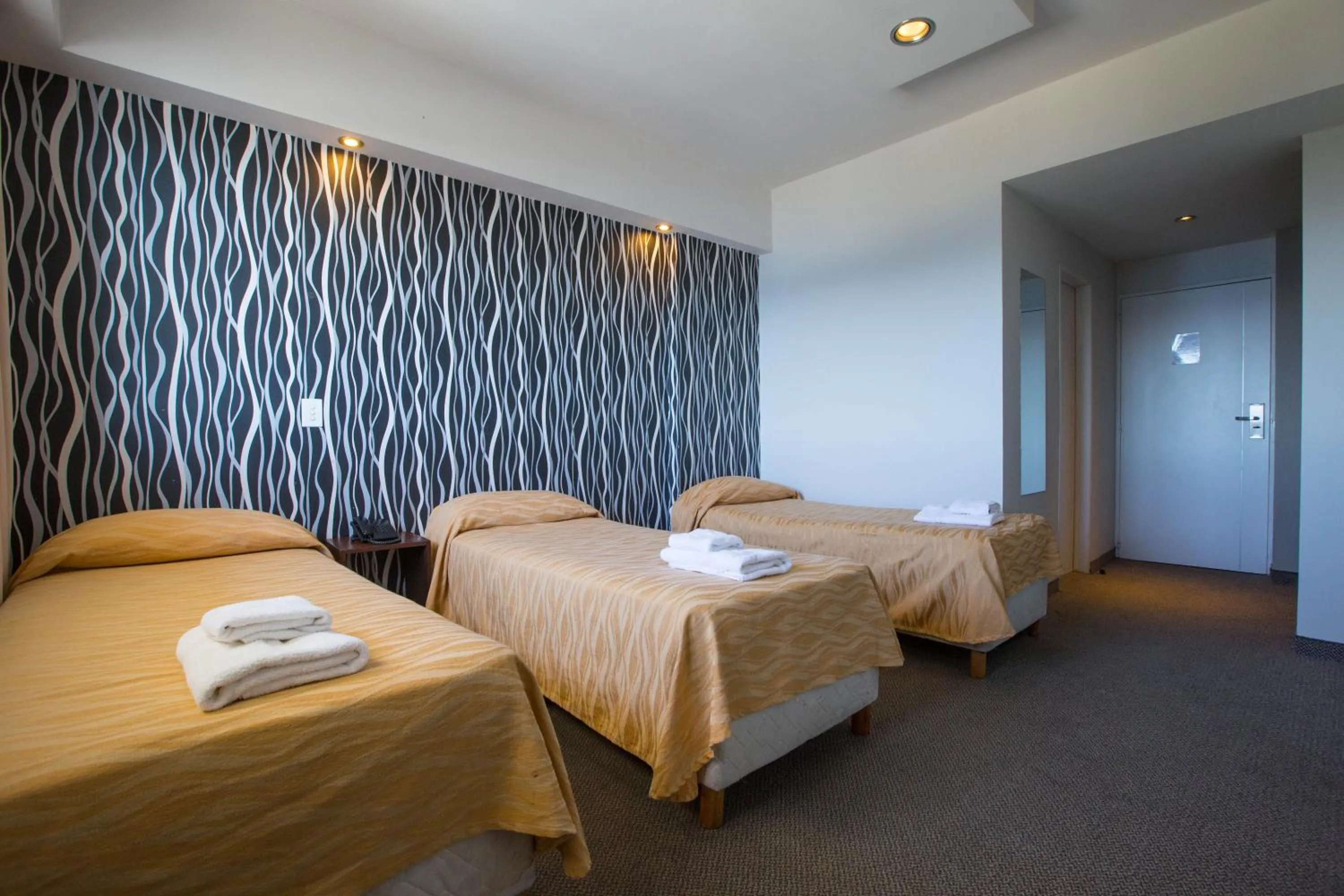 Photo of the whole room, Bed in Hotel Sol Bariloche