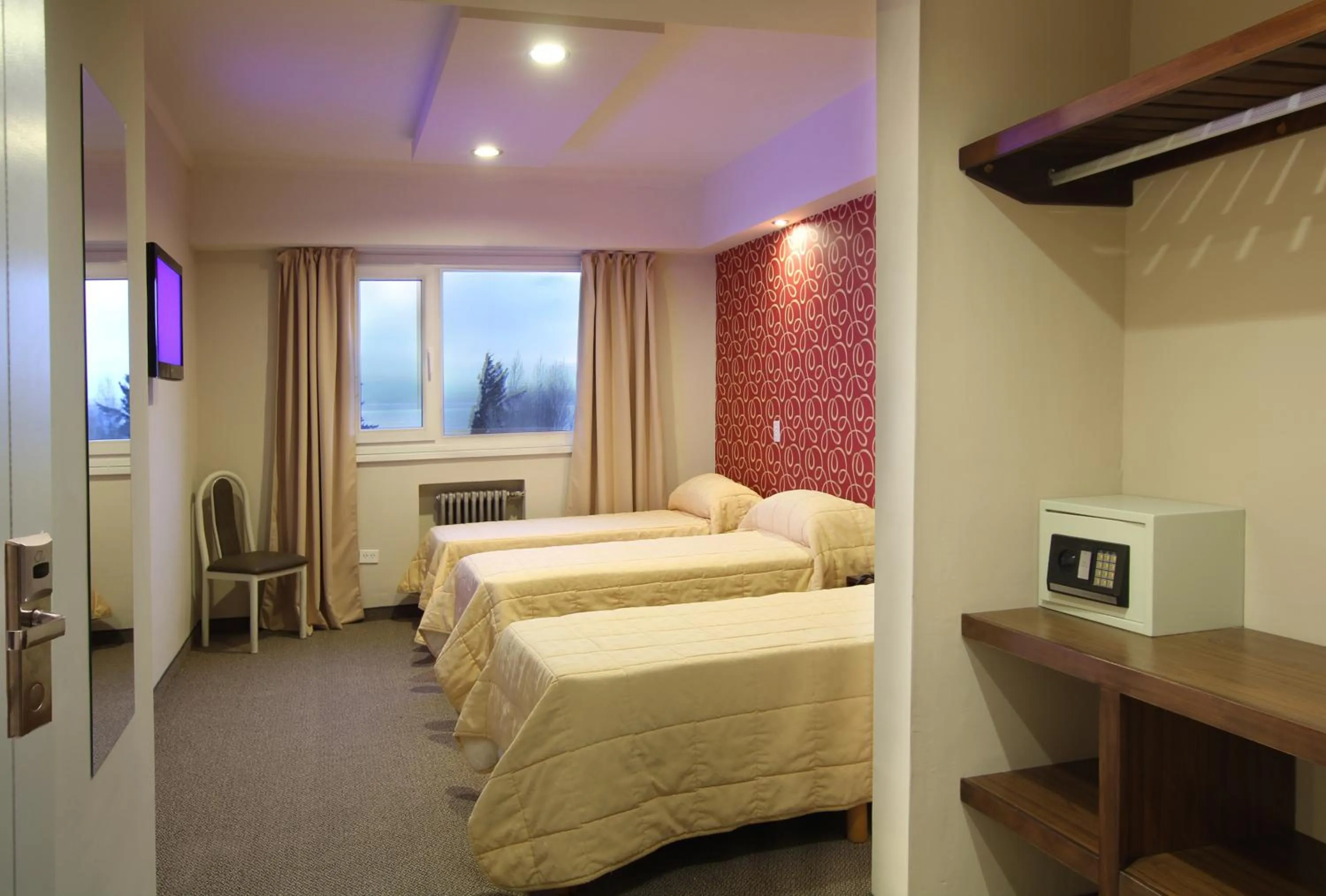 Photo of the whole room, Bed in Hotel Sol Bariloche